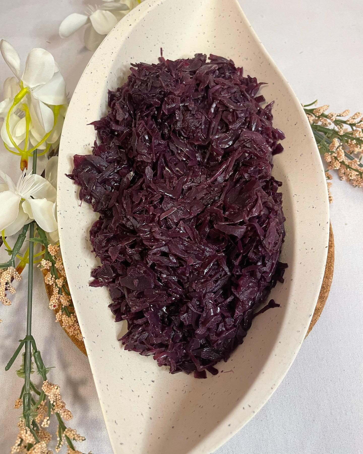 Braised Red Cabbage 

Simple &amp; delicious this braised red cabbage is a great side dish to have! 

Ingredients: 

- 2lb red cabbage, thinly sliced 
- 5oz onion, thinly sliced 
- 2 apples, peeled, cored, diced 
- 1/4 cup butter 
- 3 tbsp red wine v