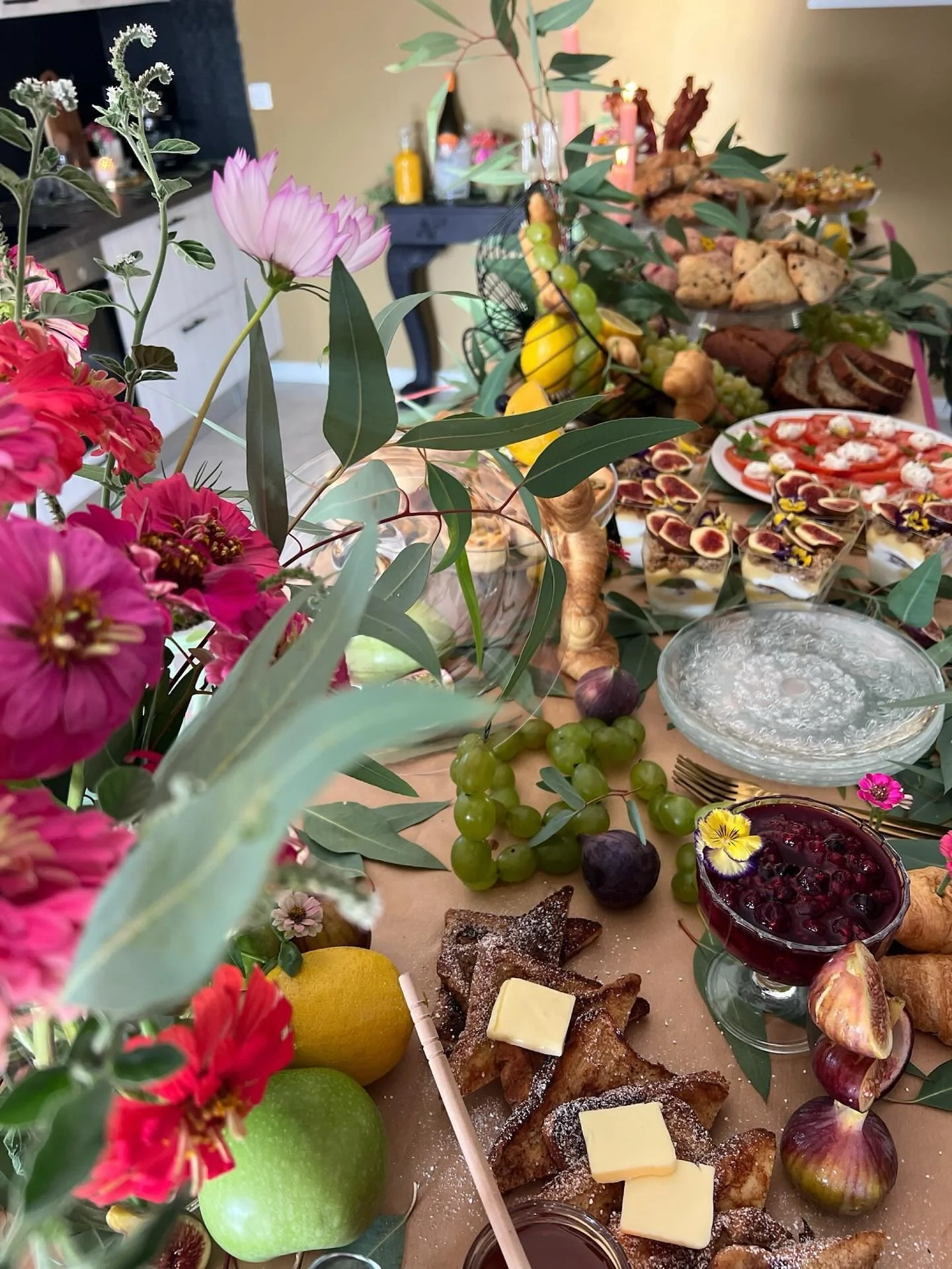 A glimpse into the future- a cozy custom brunch spread in the comfort of your home ✨ 

#brunch #catering #customize #joy #cozy #ionianislands