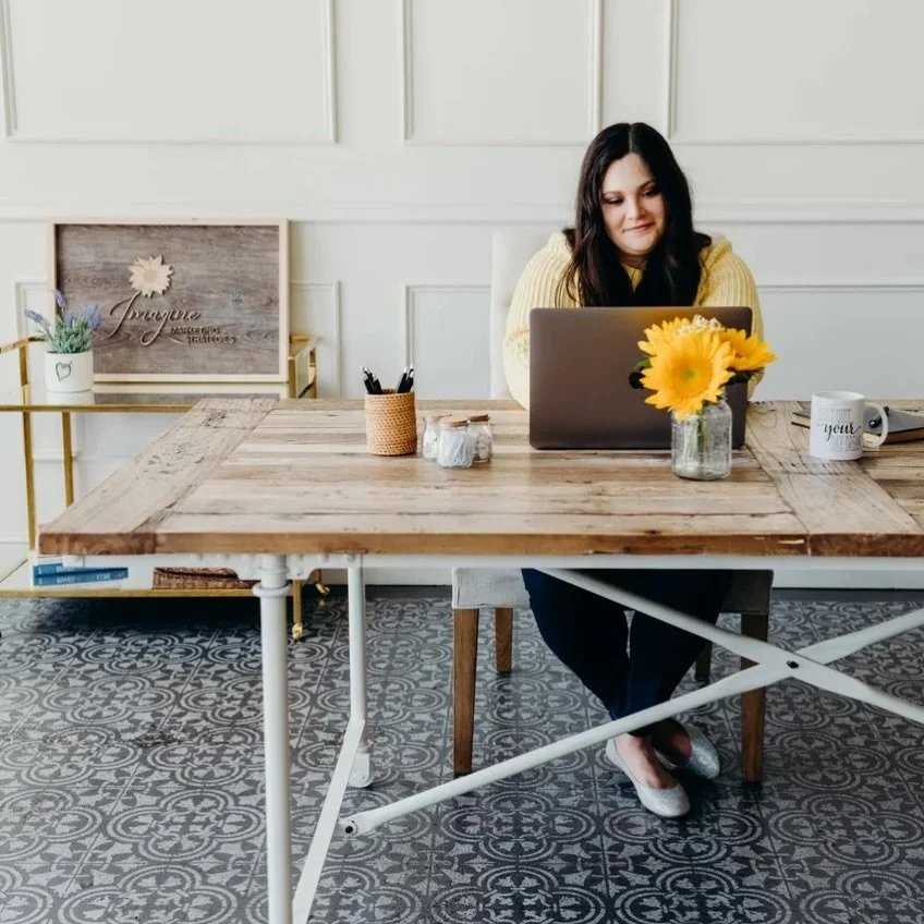 🌟 Small business and nonprofit friends and clients, if your marketing has felt a little chaotic or last minute this year, this is for you.

Our friend and client Victoria Proppe at @imaginemarketingstrategies is hosting a powerful end-of-year progra