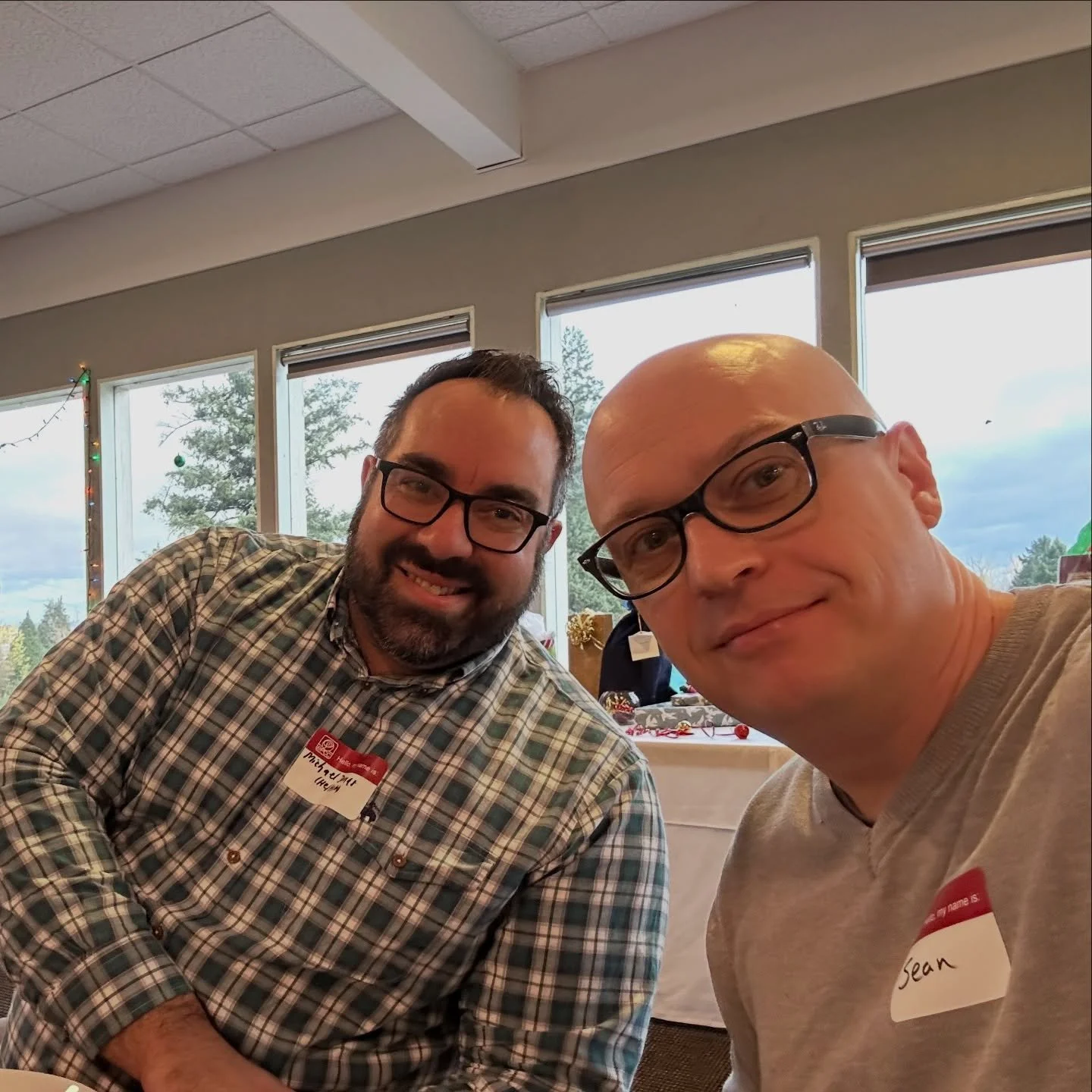 Great morning yesterday at the EPCC Annual Awards Breakfast at Colwood Golf Center. Always good to spend time with the East Portland Chamber community and celebrate another year of collective work, collaboration, and resilience.
Thank you to Sean fro