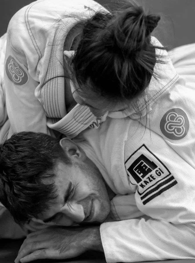 The Logic of Control:

People often mistake the visible for the essential.

The submission is not the objective. It is the natural conclusion of a process of constraint.

Control is not achieved through force, but through progressive limitation. Firs