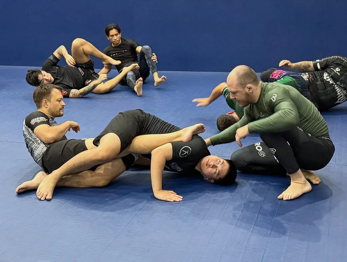 Hidden Fragments:

You work the same pass for months, and when you get the position in sparring, it feels correct.

It may not be.

Here is a fact about the brain: you are conscious only of its finished products: the sense of smooth technique, and yo