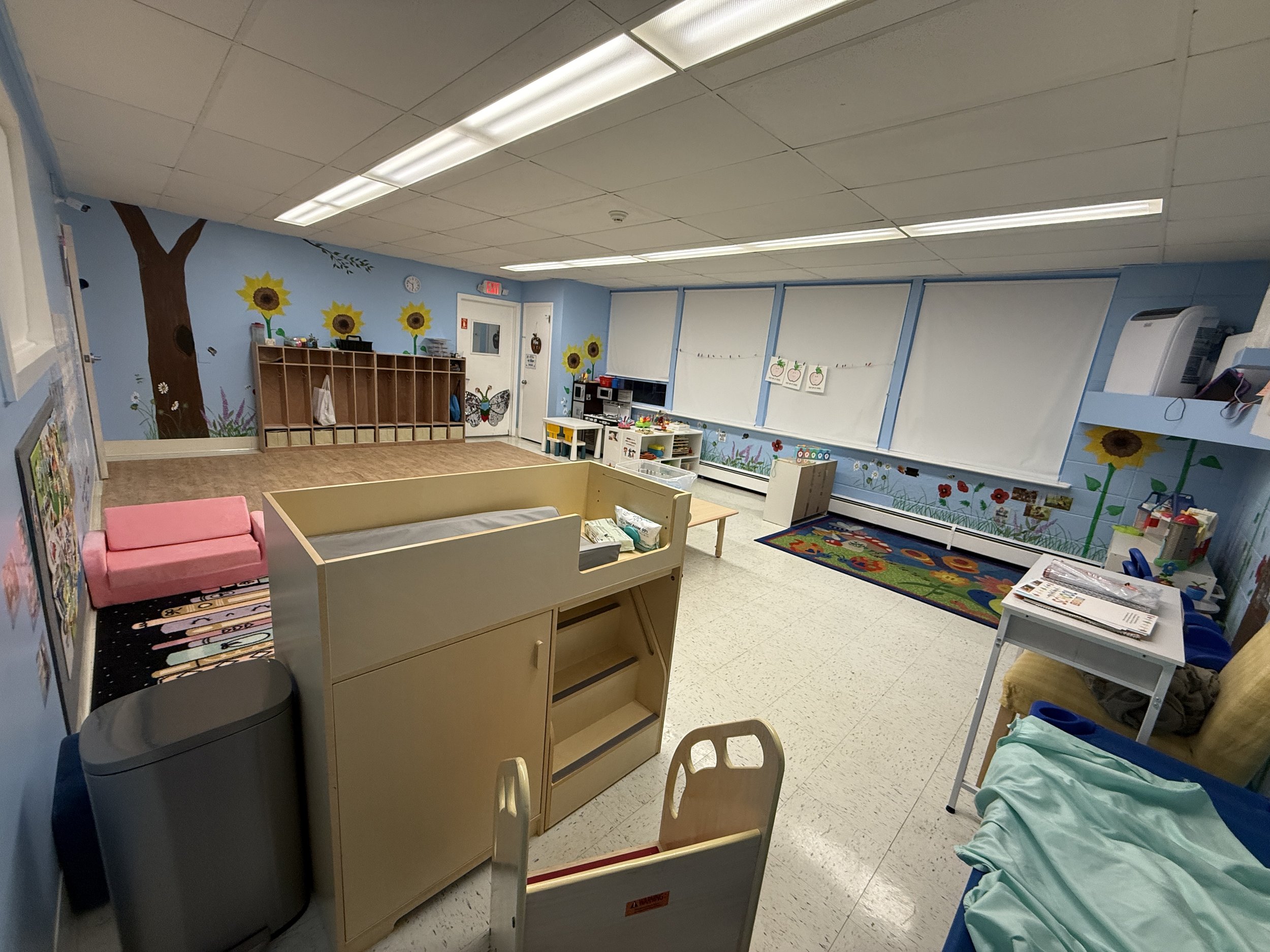 Room 8 (4)