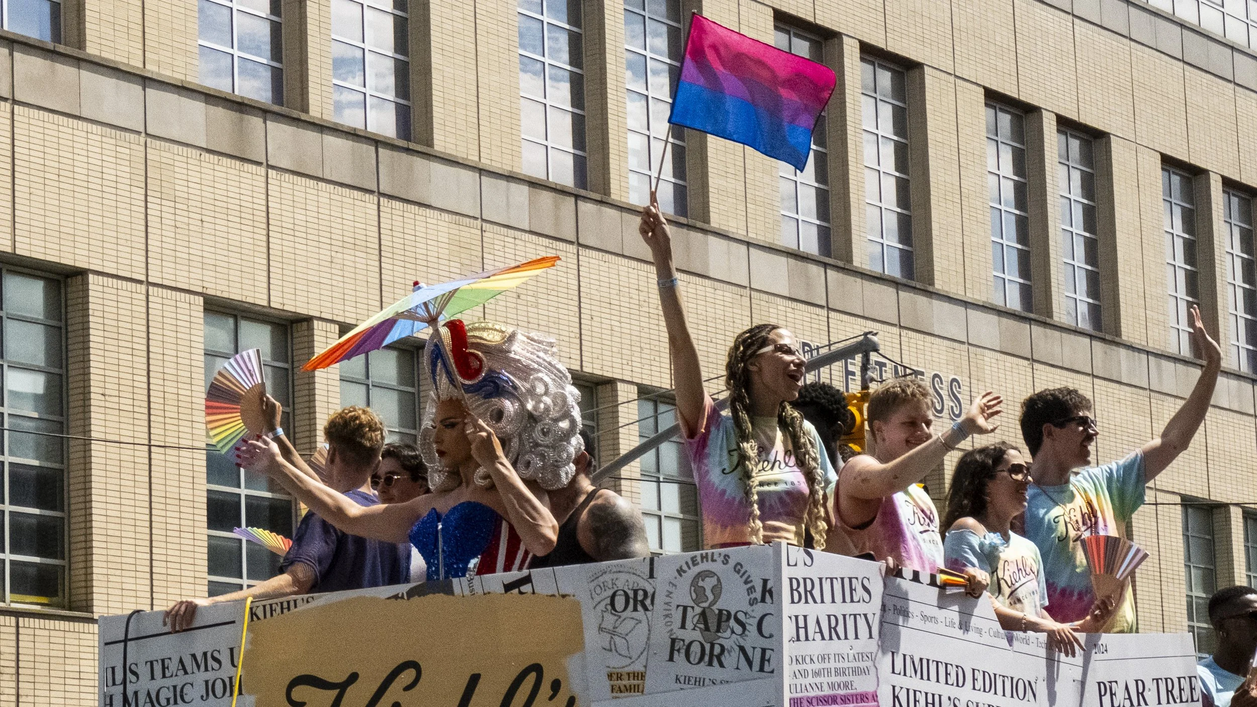 PRIDE'25-23.jpg