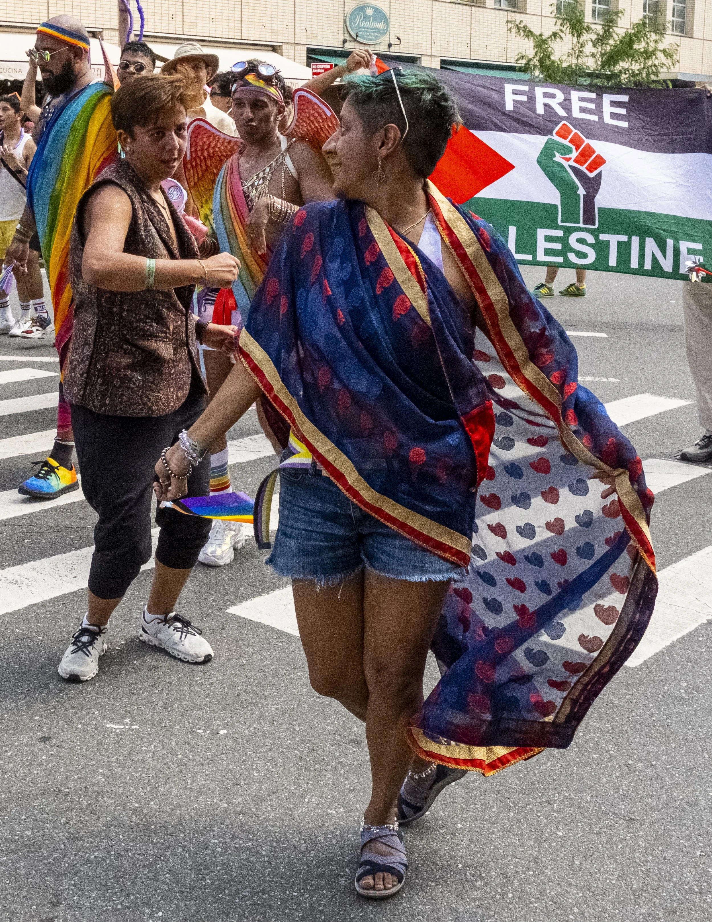 PRIDE'25-74.jpg