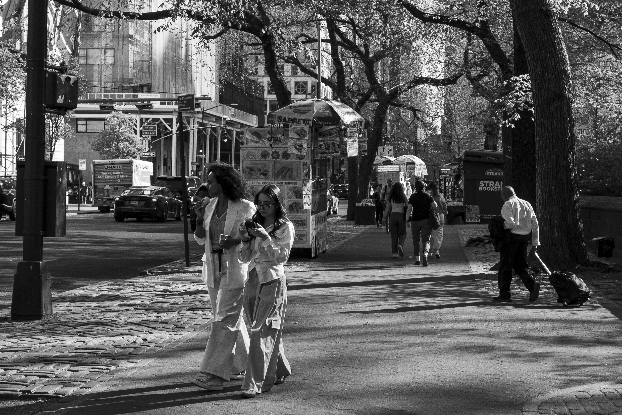 LoveStory_BW-7 copy.jpg