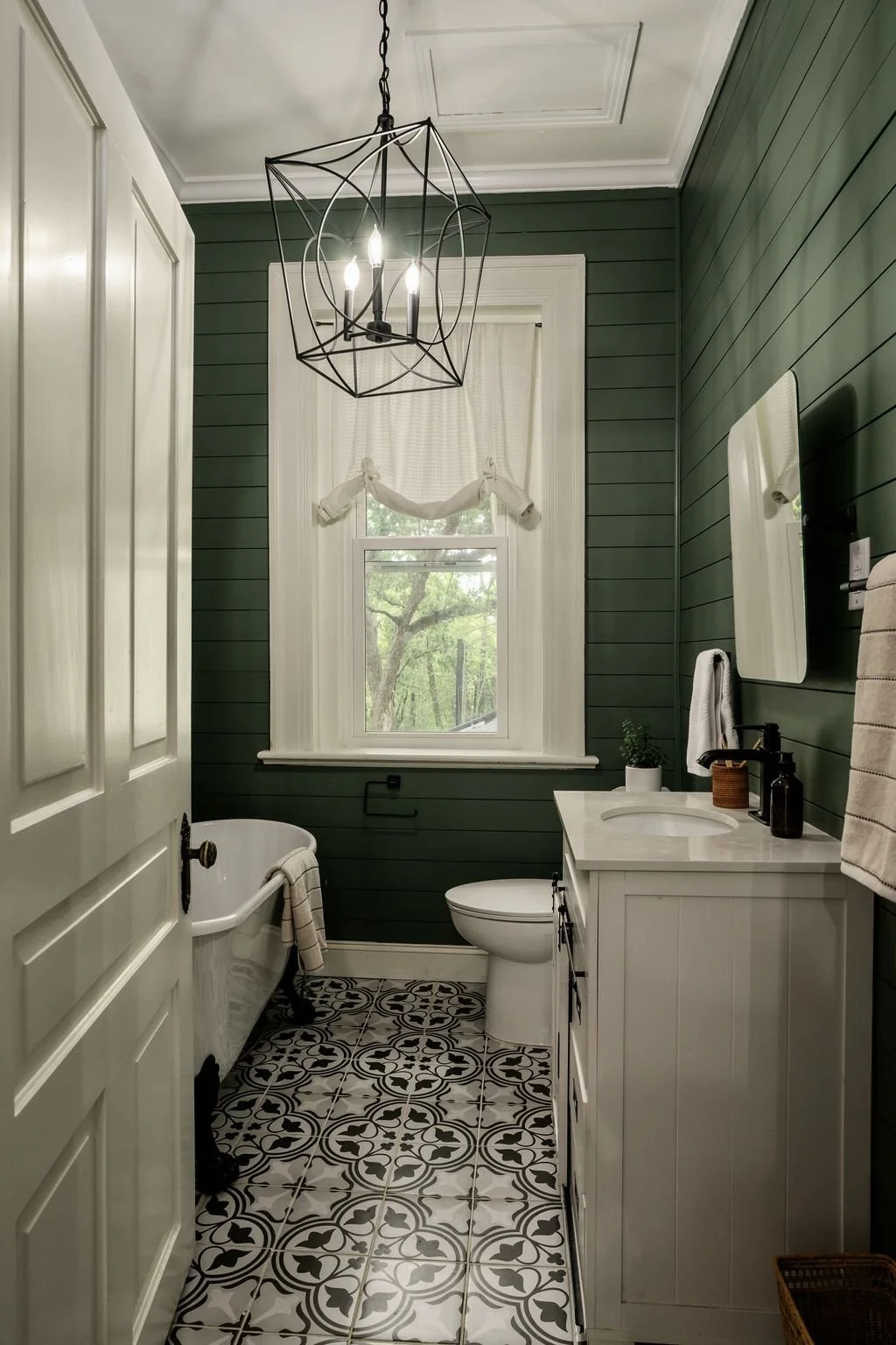 1108 W 7th St, Columbia, TN-44.jpg