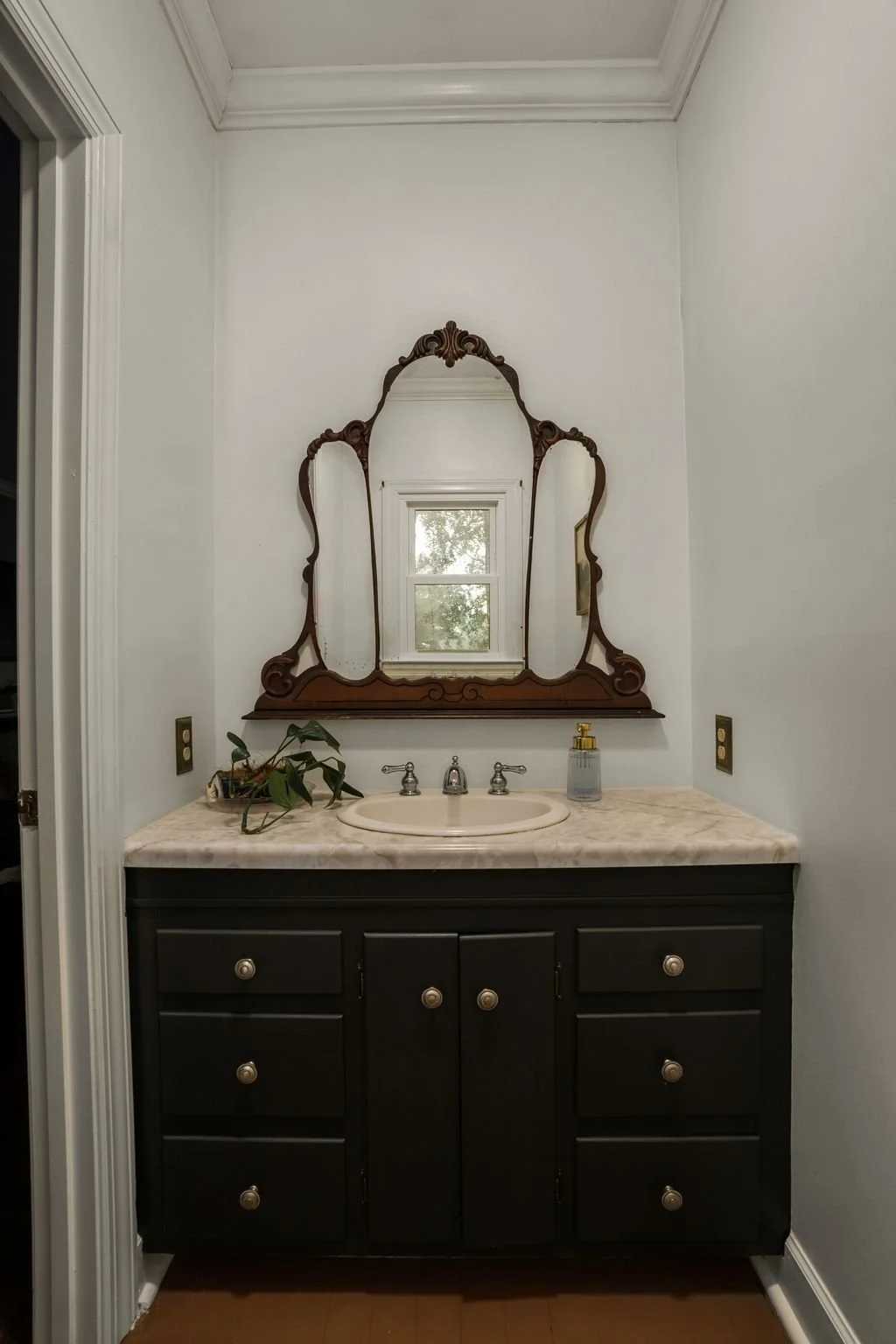 1108 W 7th St, Columbia, TN-25.jpg
