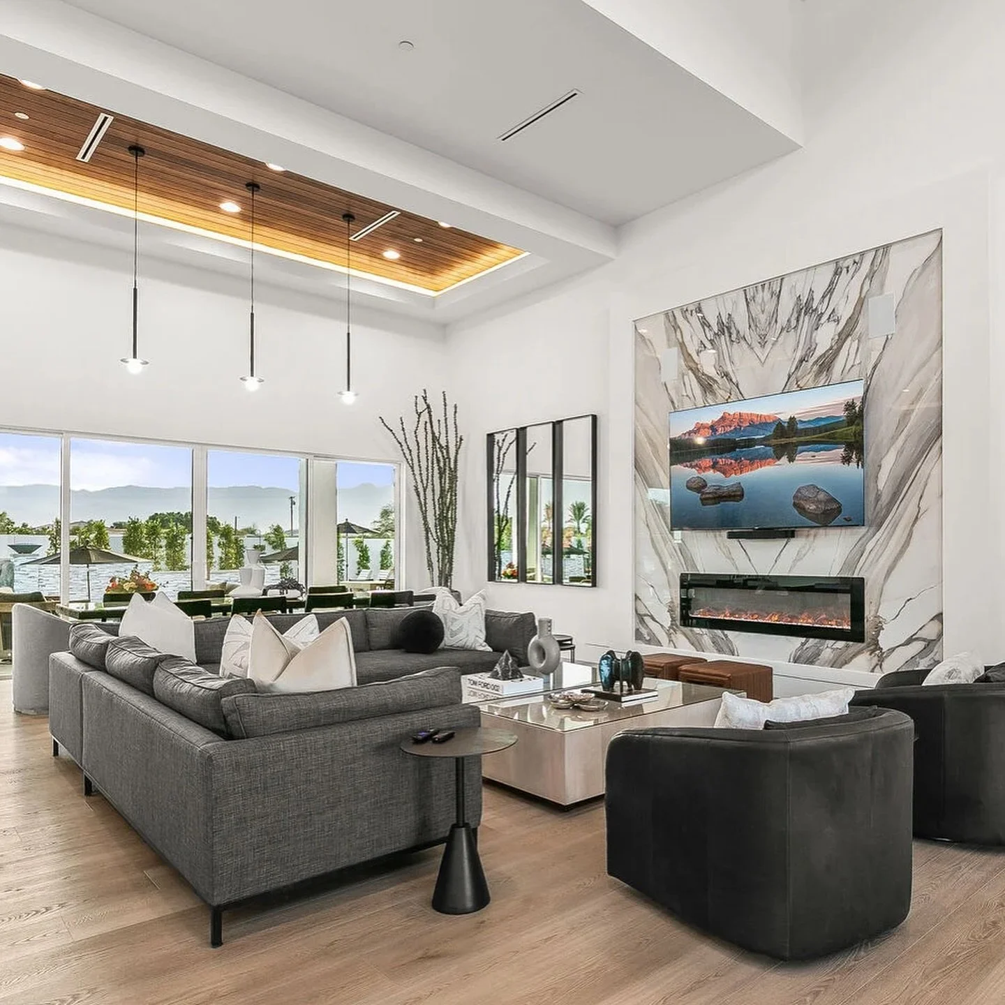 Welcome to Premiere Estate! ✨A luxurious 8-bed, 11-bath retreat just 6 minutes from the Empire Polo field in Indio. This newly built modern home is packed with entertainment 👇

💦 Sparkling pool with double water slide
🏀 Pickleball, volleyball, and