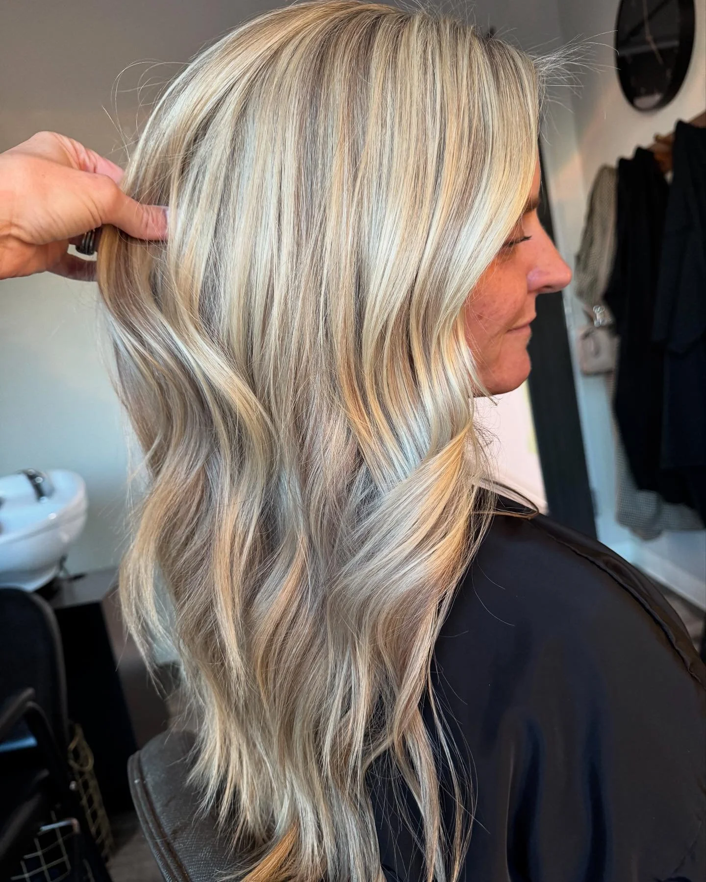 HOPEFUL WONDER ✨ 

Today, I was able to experience a lived reality of one of the values that drive my business and my life - HOPEFUL WONDER. I was able to hear the story of an incredible woman who lives a life of deep purpose and freedom. The beauty 