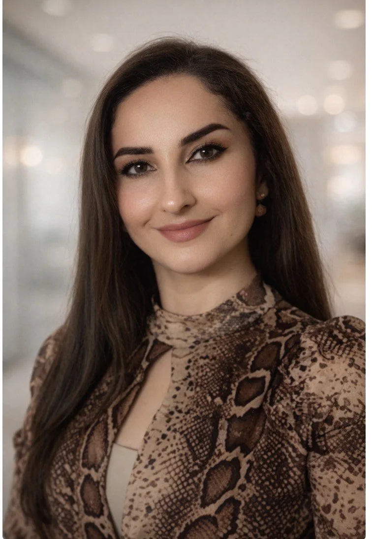 This is Leena Yacob, a couples therapist in Murrieta CA . She has a closed mouth smile, looking directly at the viewer.