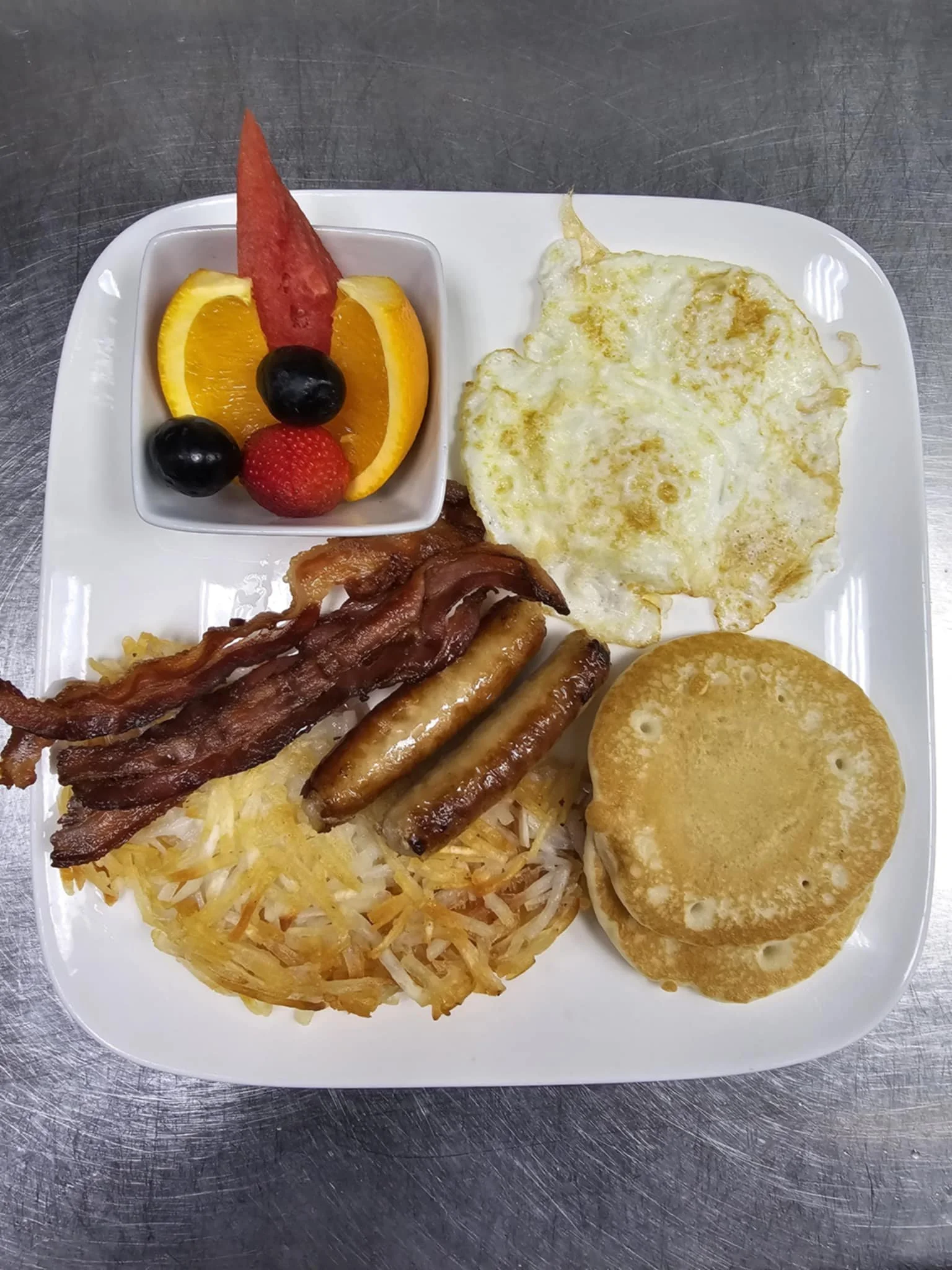 AMERICAN BREAKKY.jpg