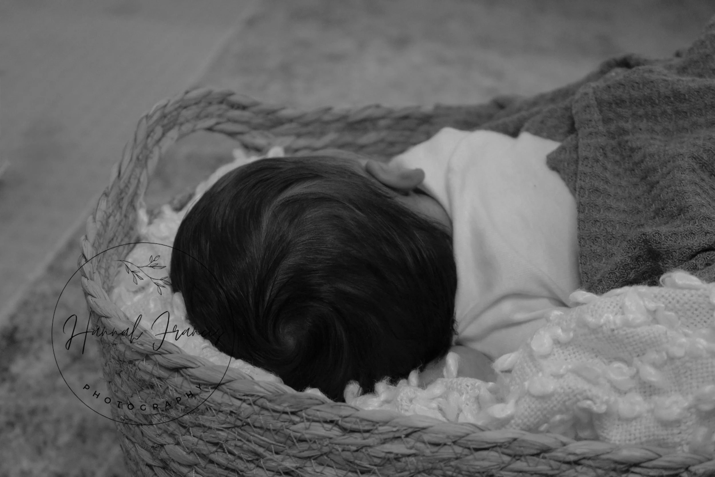 CallumNewborn-12.jpg