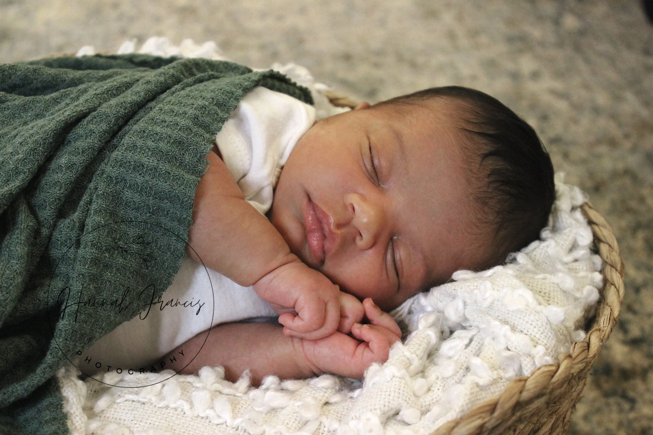 CallumNewborn-8.jpg