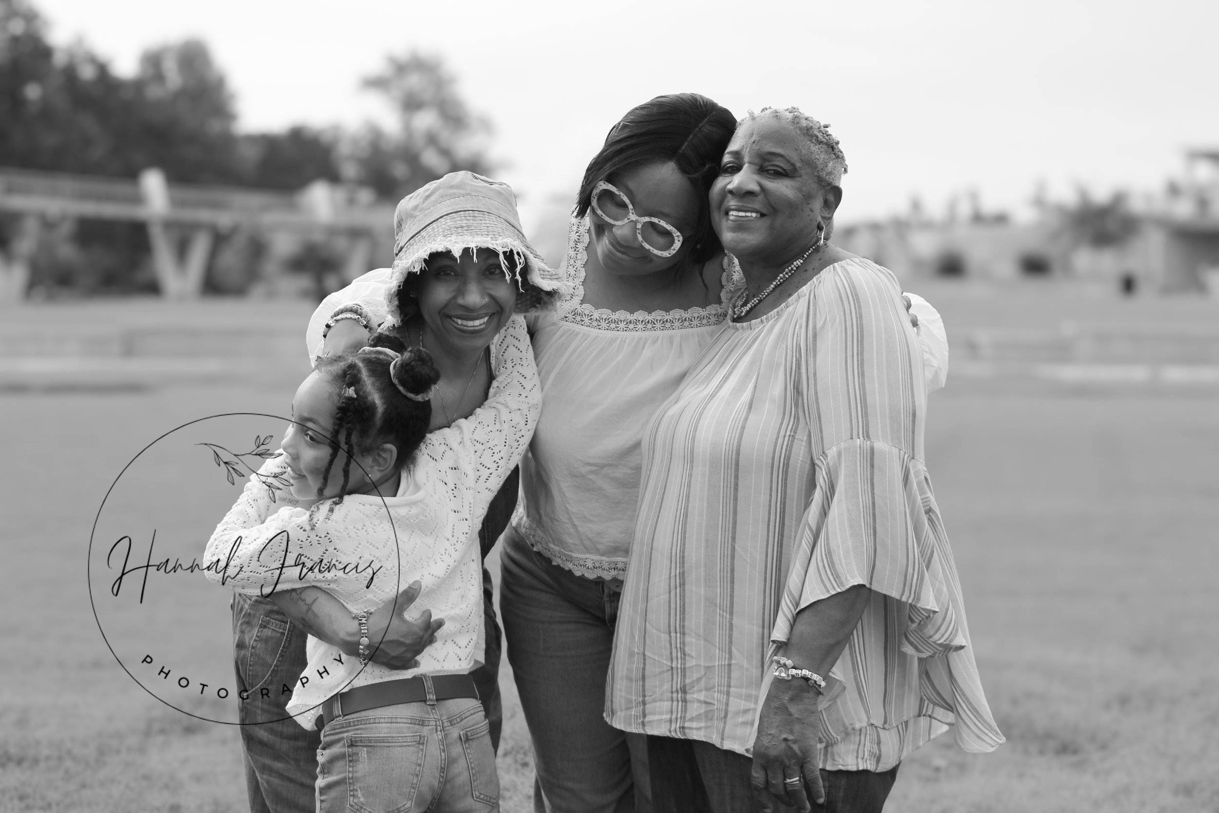Marsha'sFamily-64.jpg
