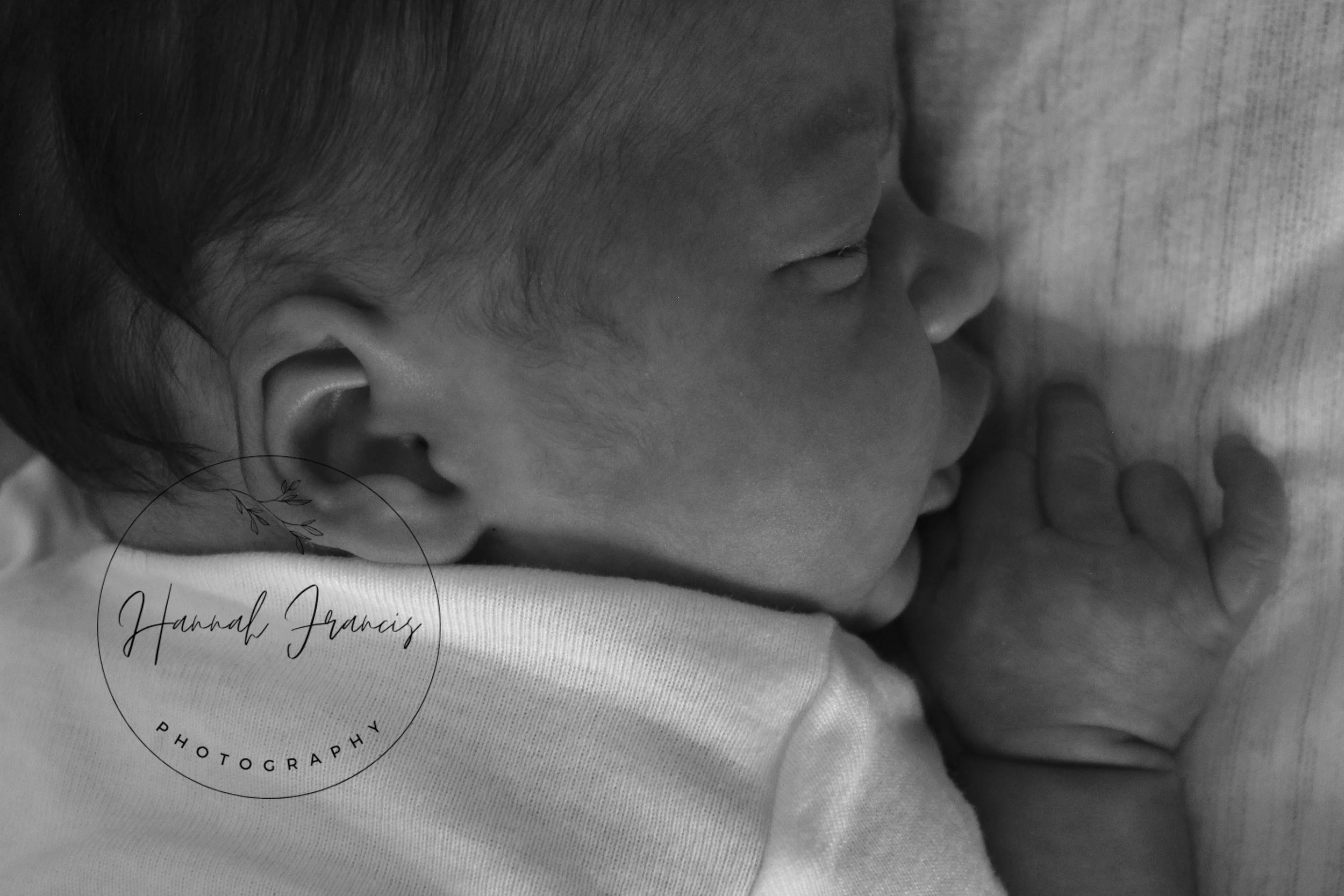 CallumNewborn-43.jpg
