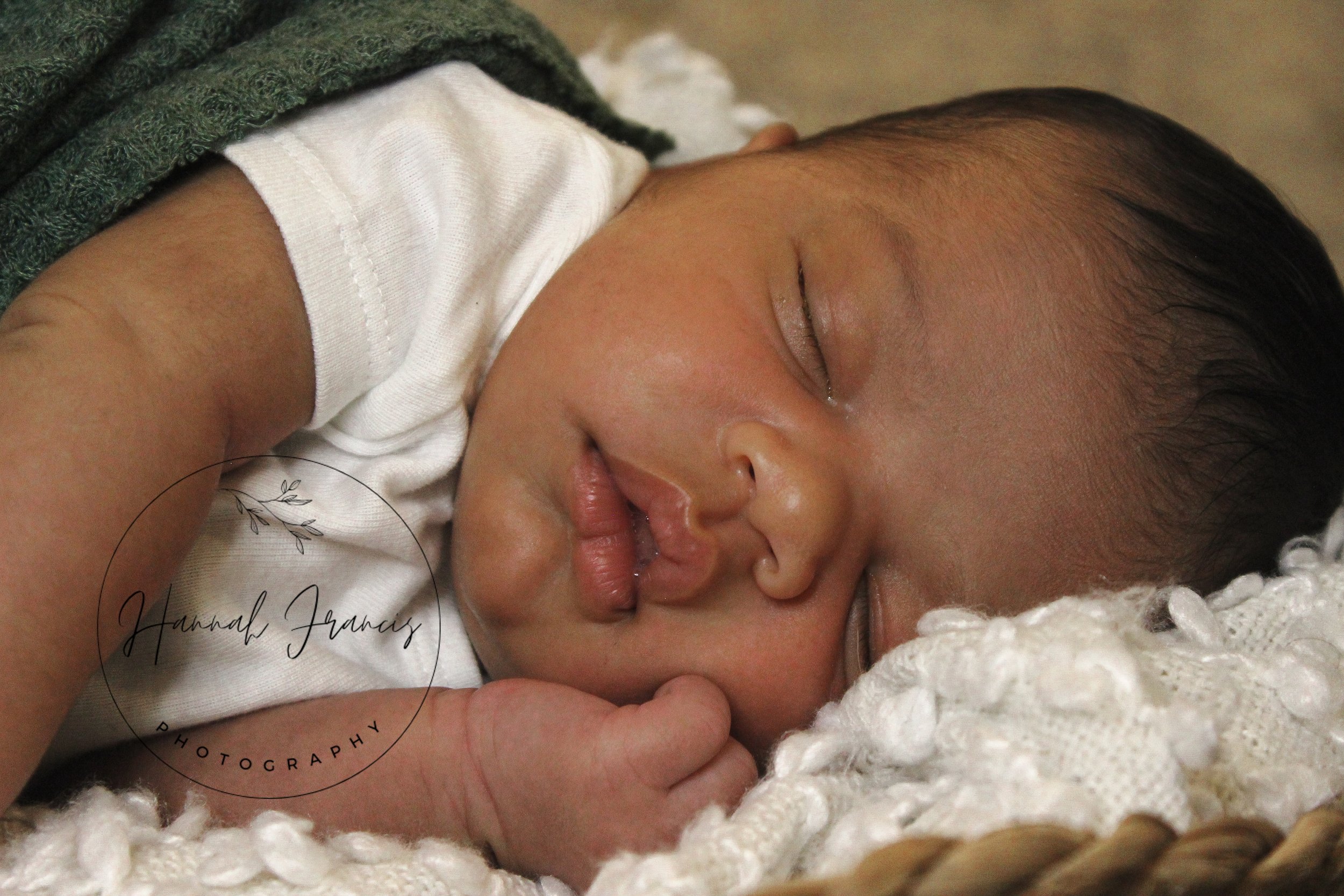 CallumNewborn-3.jpg
