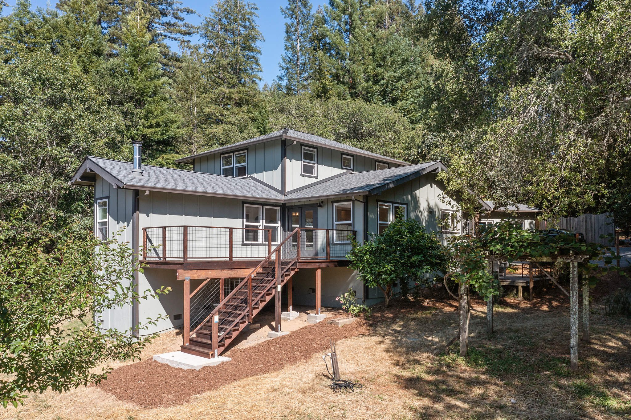 2.1 side house new deck.jpg