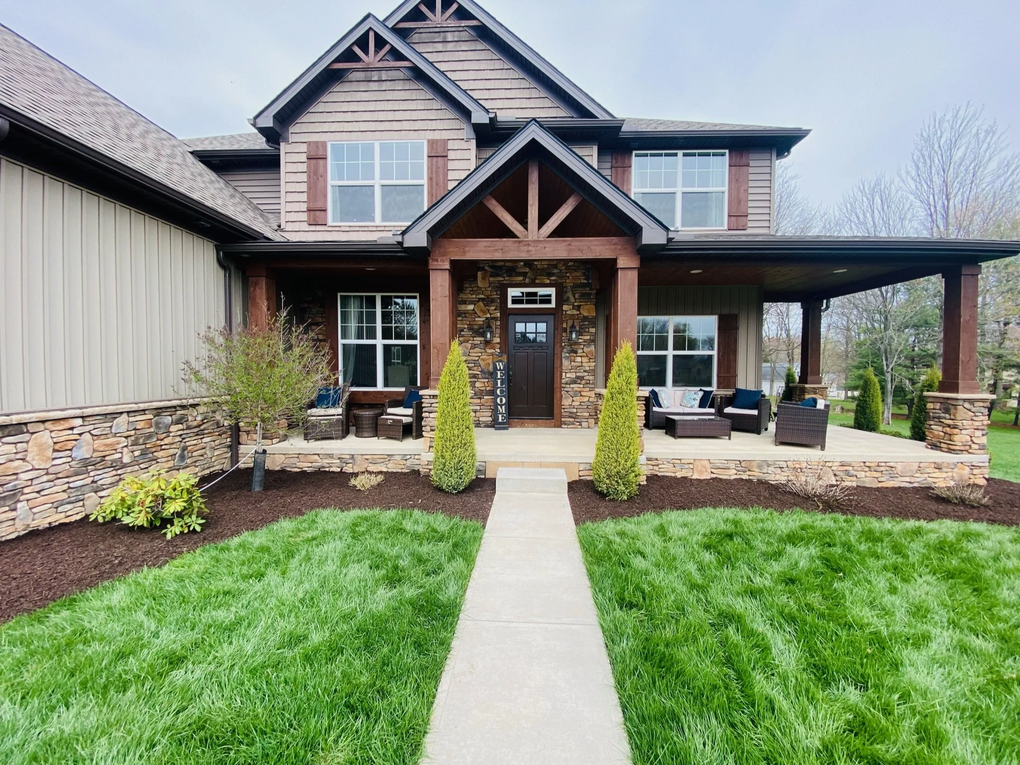 Mulch Mulching Mulch Installation Hinckley — Johnson's Landscaping