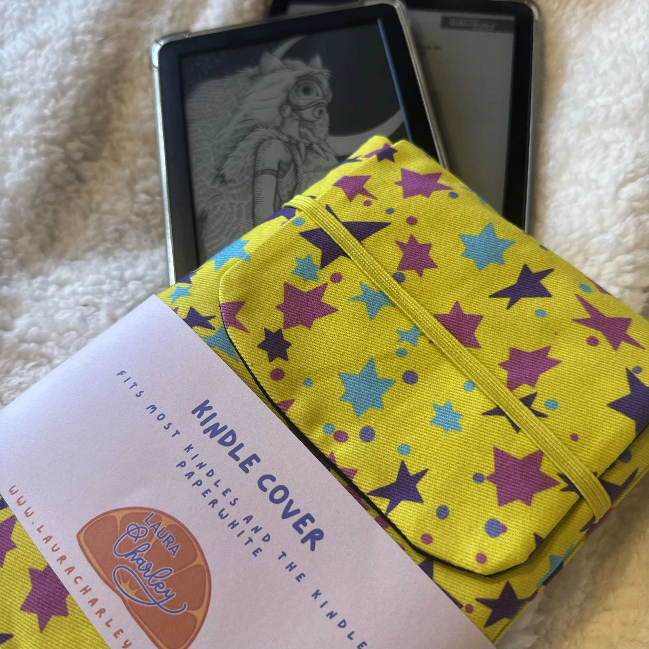Yellow Scribbles Padded Cotton Kindle Pouch.