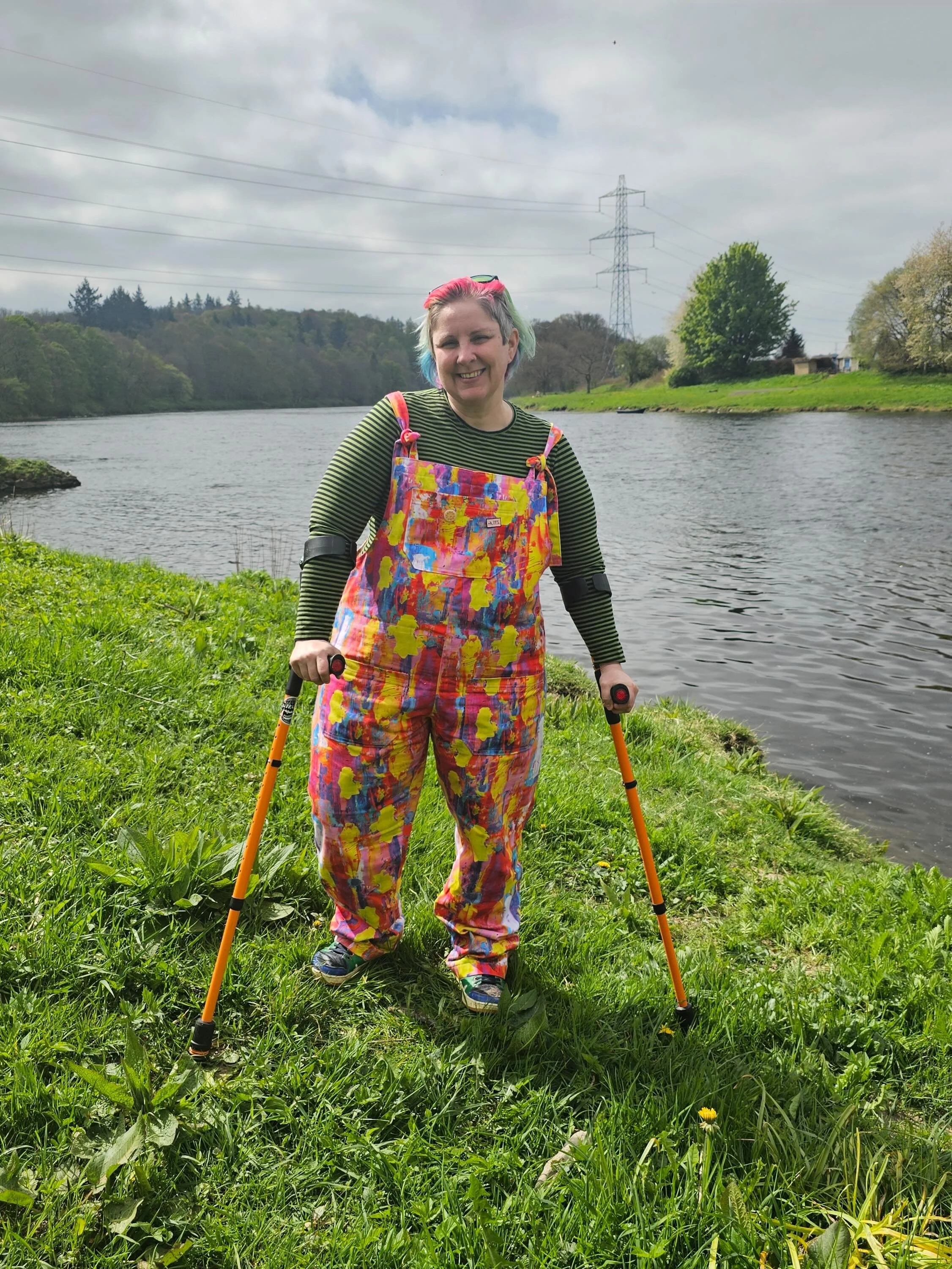 I honestly don&rsquo;t think there&rsquo;s a better feeling than getting to see awesome humans wearing my fabric designs! 

I mean how incredible does @notjustkirstylunn look in my rainbow dungarees 🥹😍! Kirsty is such a rainbow of an human being th