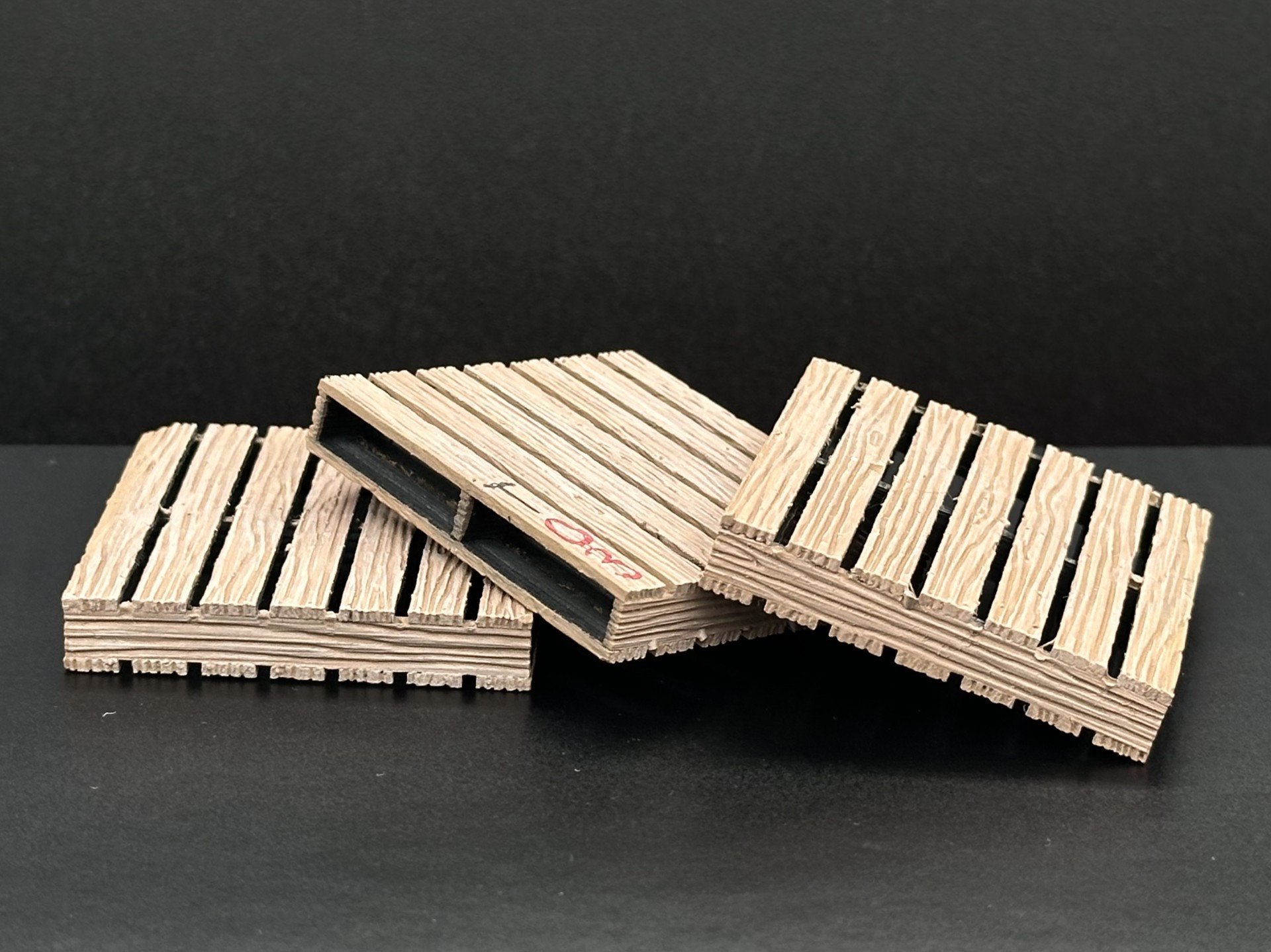 pallets2.jpg