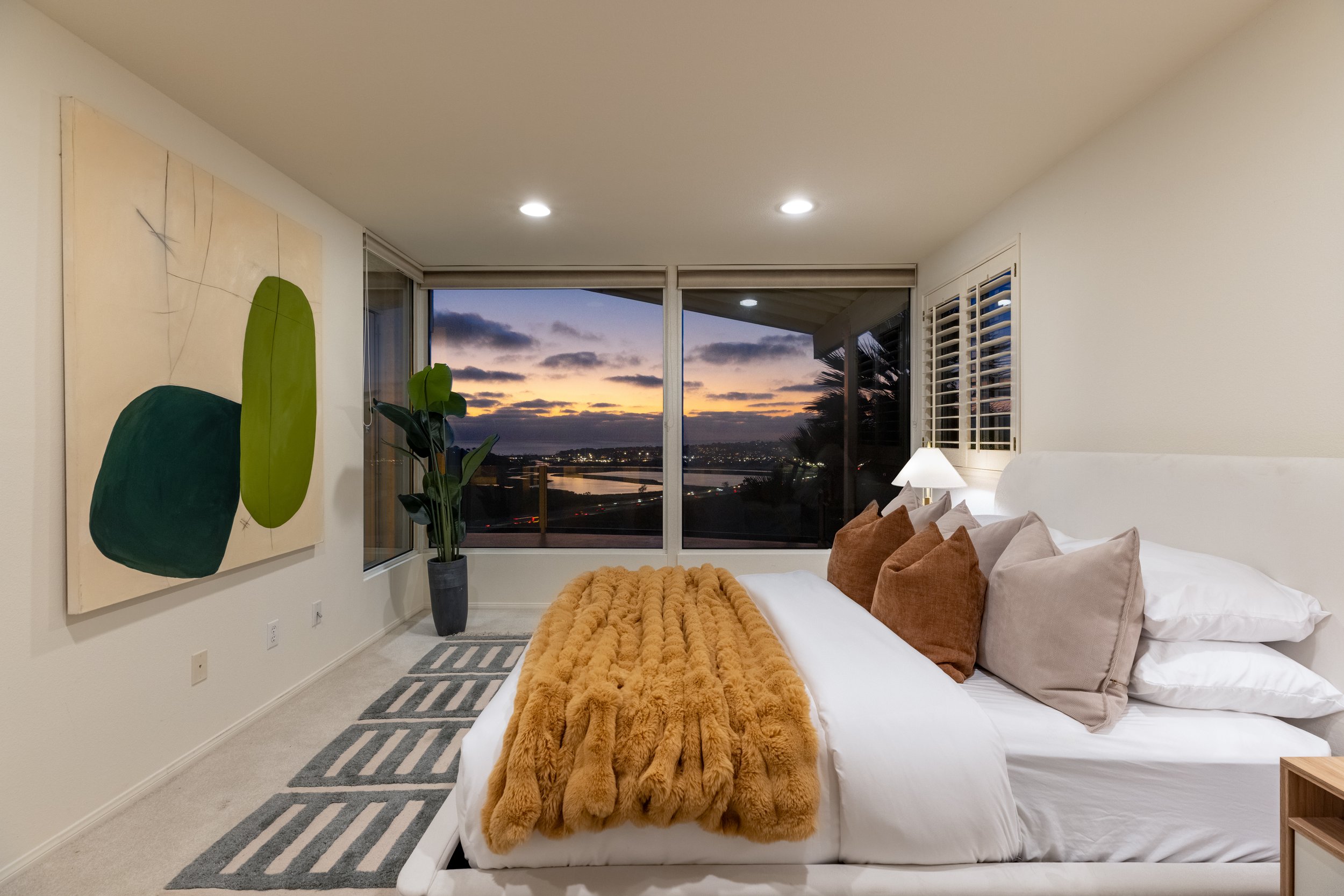 3286_Ocean_Vista_Rd_Twilight_High_Res-23.jpg