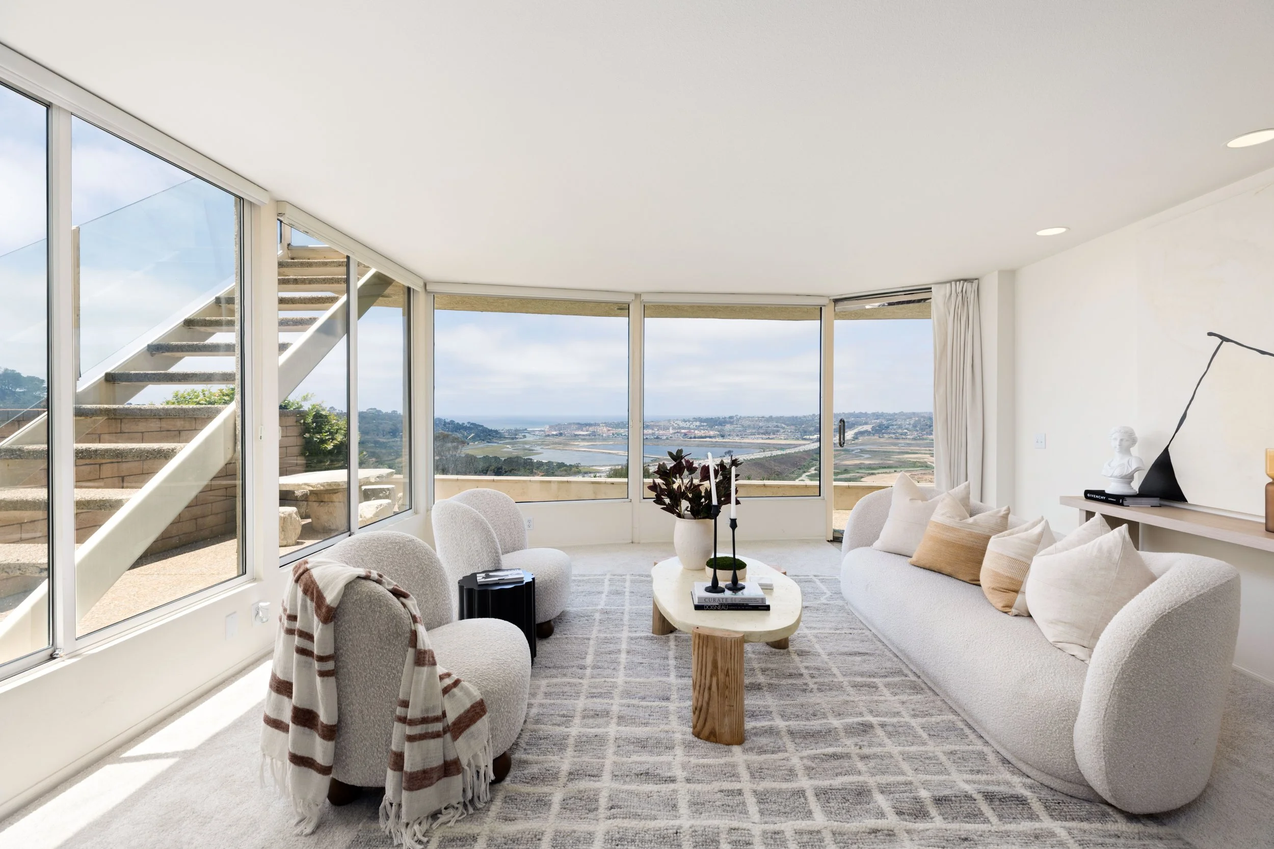 3286_Ocean_Vista_Rd_MLS_Res-7.jpg