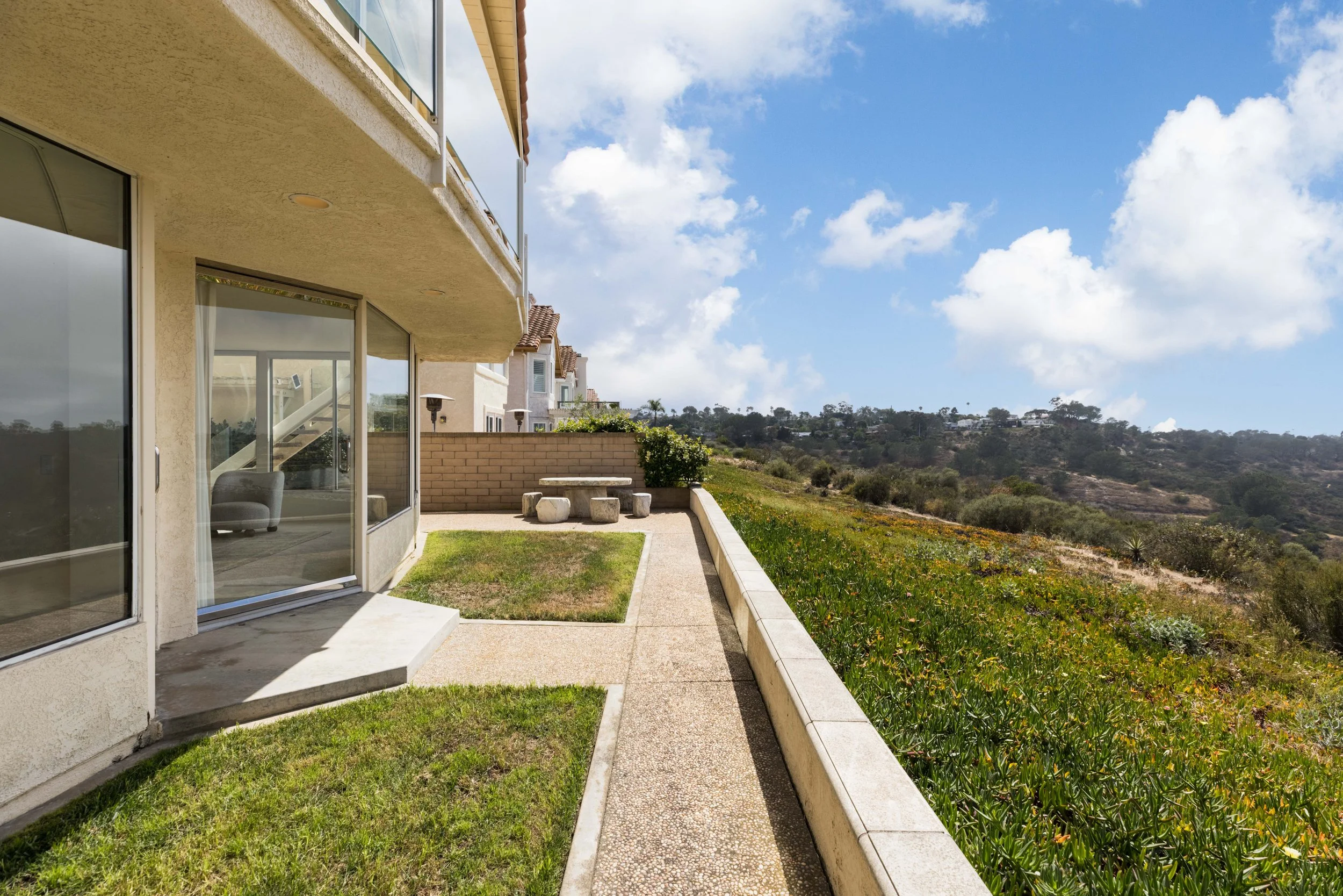 3286_Ocean_Vista_Rd_MLS_Res-47.jpg