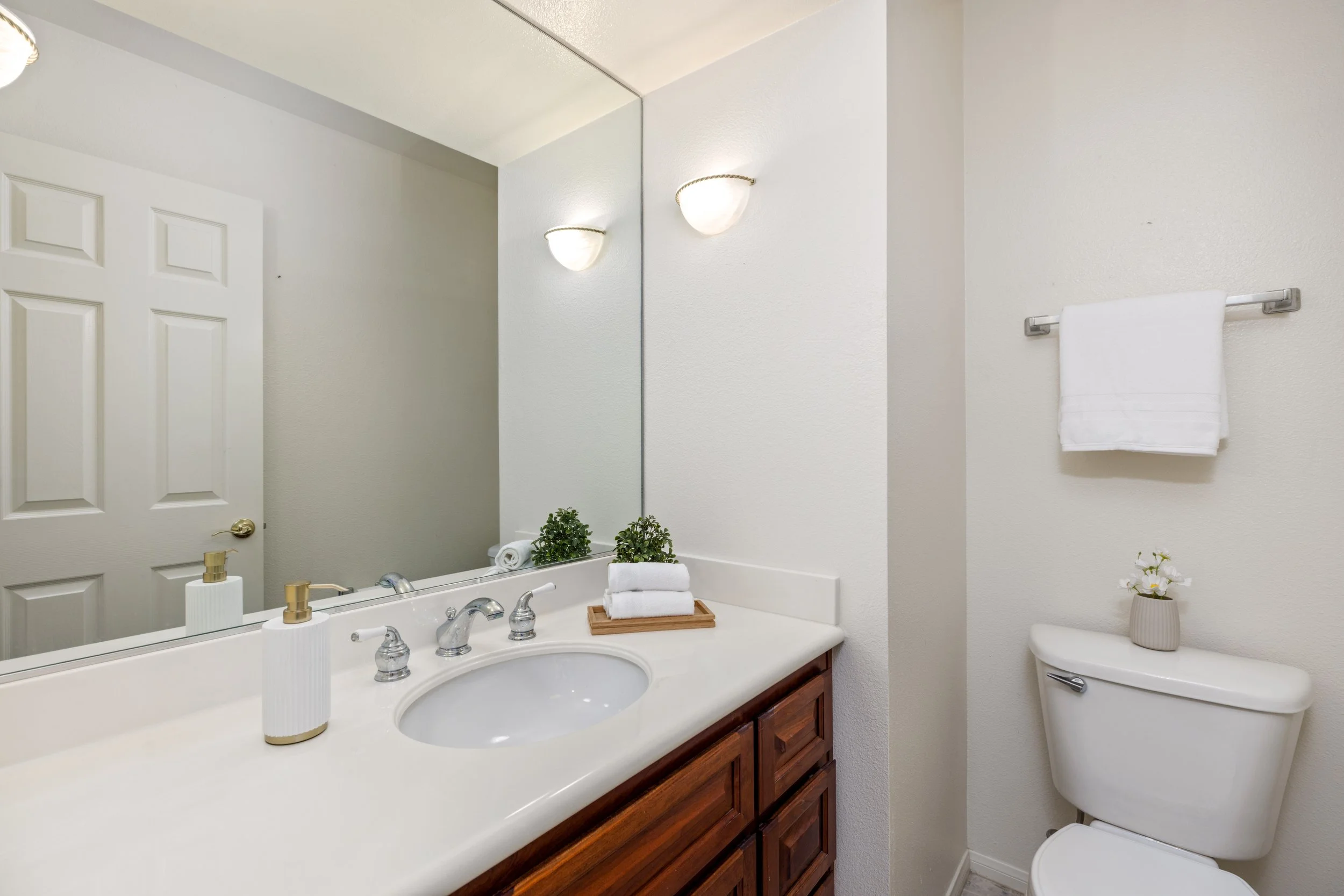3286_Ocean_Vista_Rd_MLS_Res-41.jpg