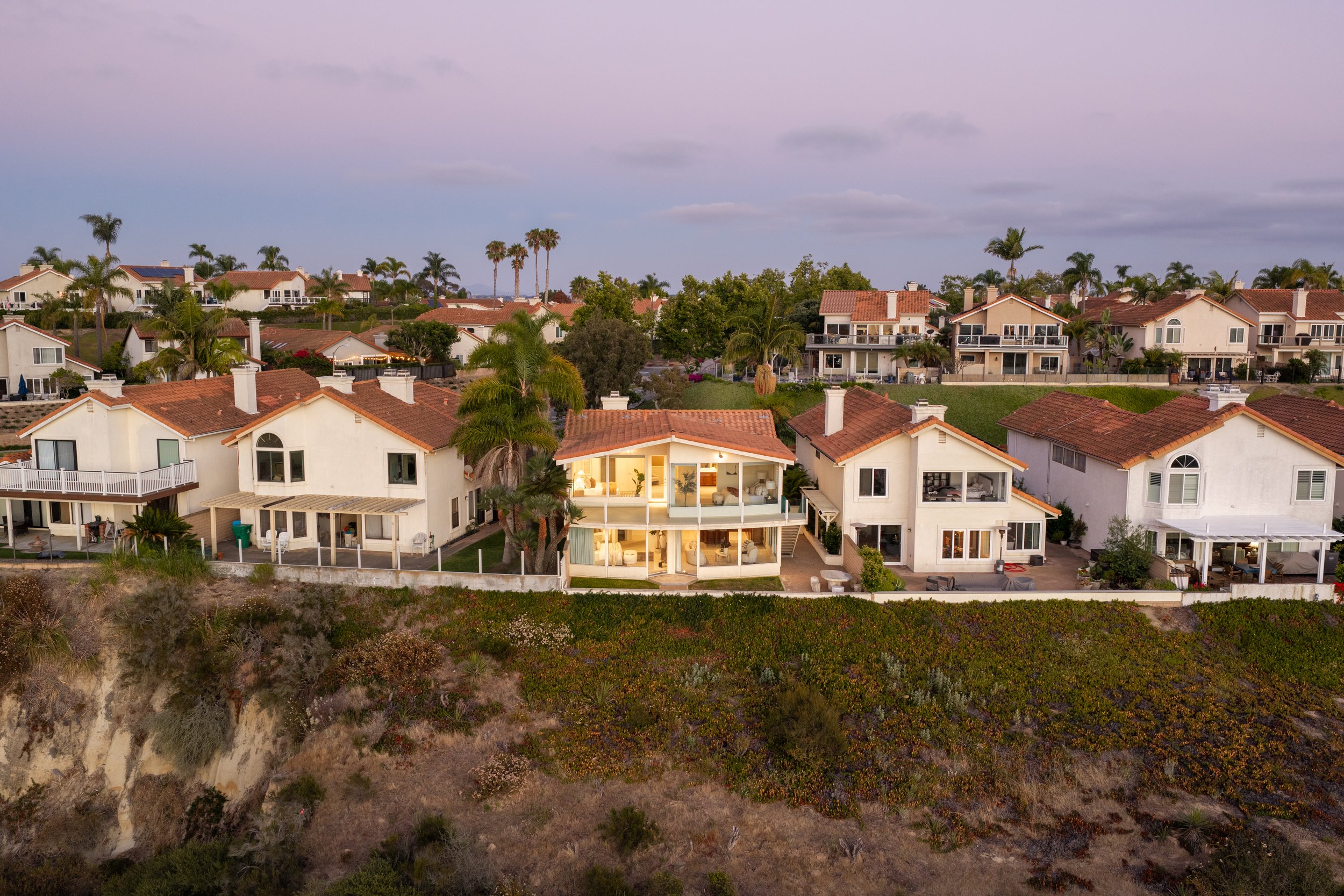 3286_Ocean_Vista_Rd_Twilight_High_Res-16.jpg