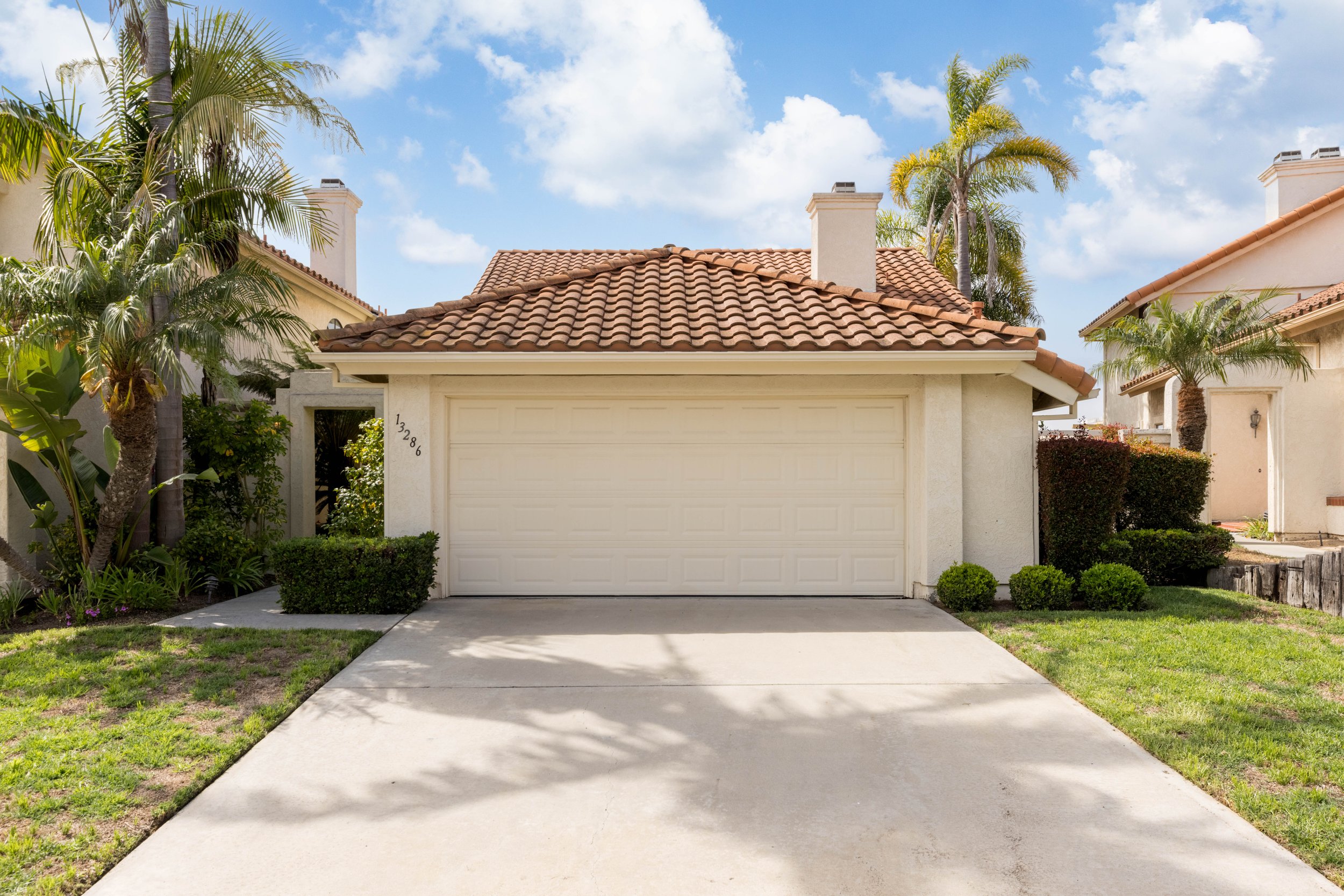 3286_Ocean_Vista_Rd_MLS_Res-4.jpg
