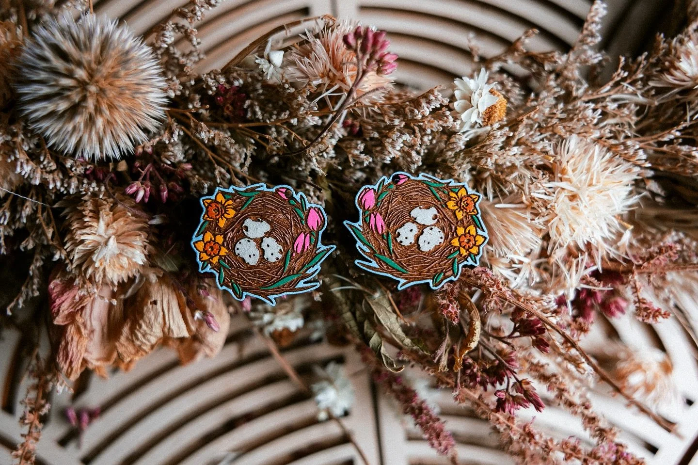 A few colors and designs of bird nests for this beautiful Sunday🪺🪺🪺 ➡️➡️➡️ #HandmadeJewelry #NatureInspired #BirdNestJewelry #StatementEarrings #UniqueAccessories #WearableArt #SlowMade #CraftedWithLove #FrolicMaine #ArtisanMade #SupportSmallBusin