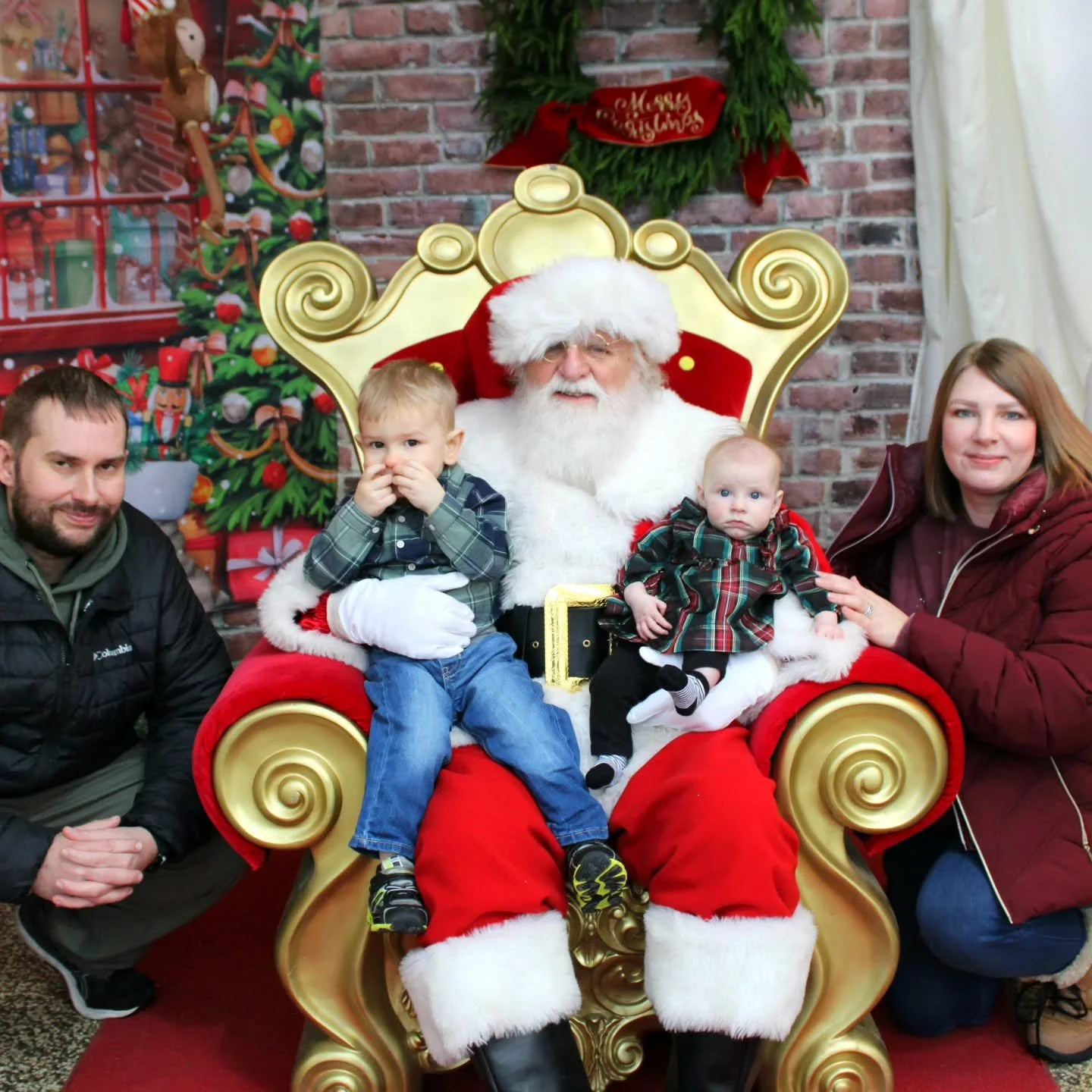 Merry Christmas from the Hjorts!

#merrychristma
#christmasathome
#simplechristmas
#homefortheholidays