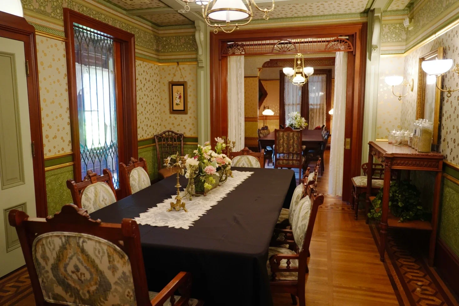 How to Undertake Floral Arrangements to Elevate Any Space