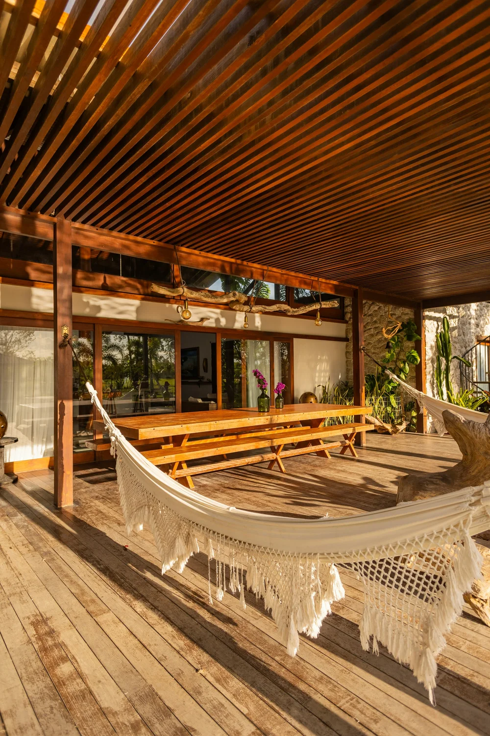 How to Keep Your Timber Deck Looking Great All Year Round