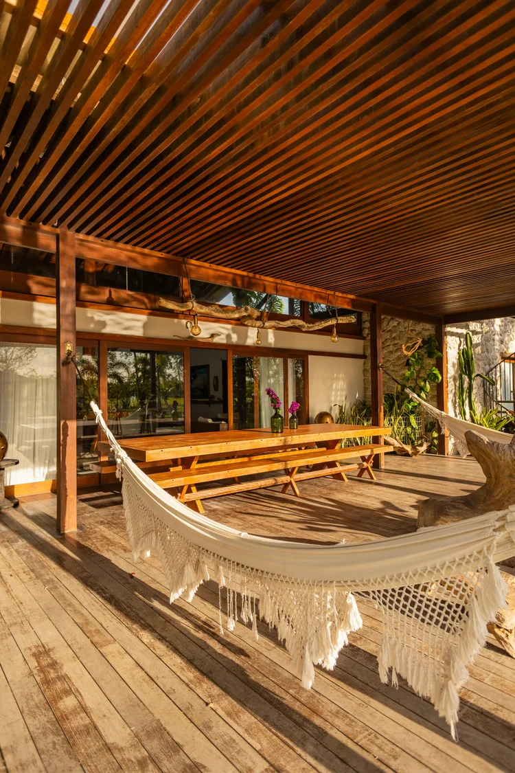 How to Keep Your Timber Deck Looking Great All Year Round