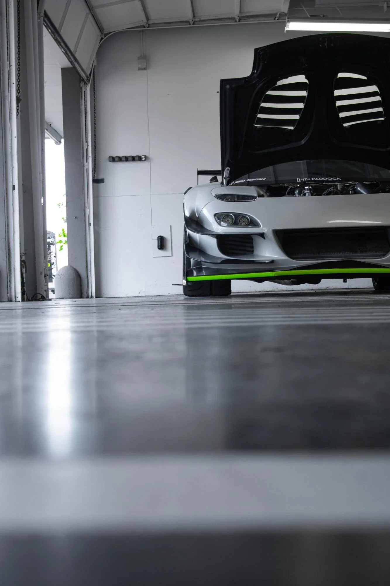 How to Choose the Right Garage Floor Coating for Your Lifestyle