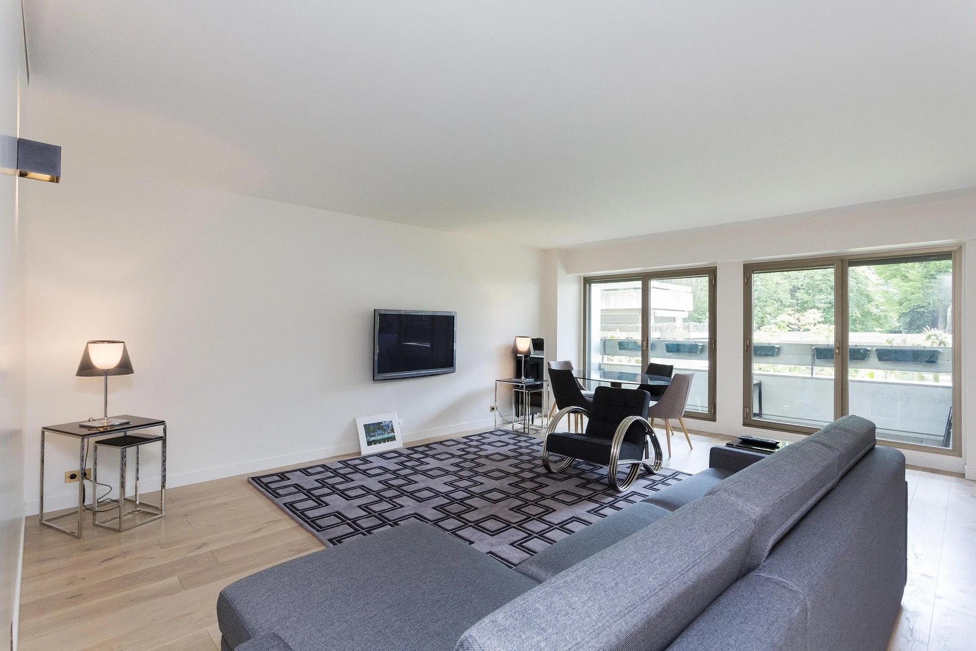 Selling Your Property: 6 Key Tips to Help You Do It Fast