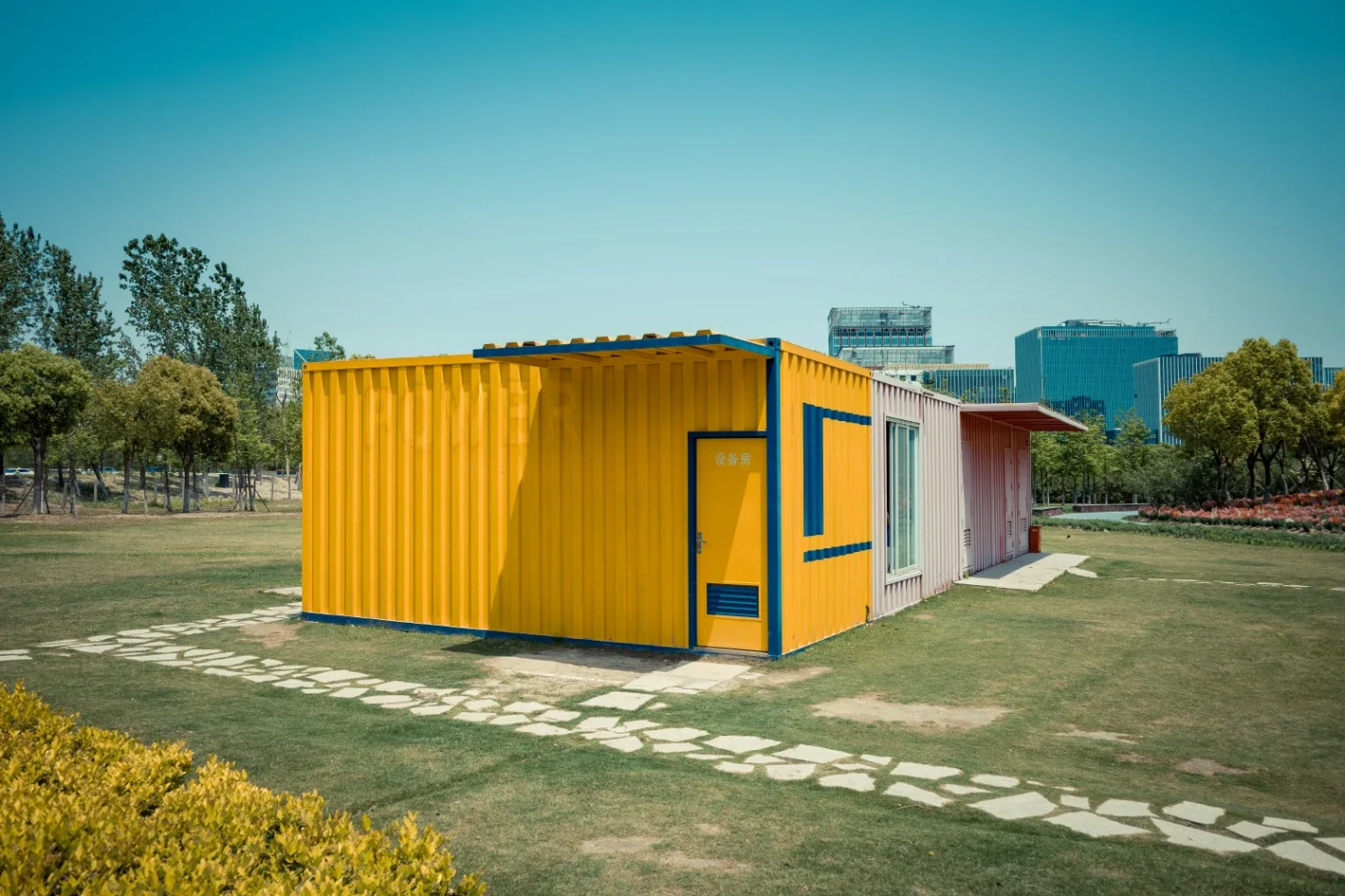 How Portable Self Storage Buildings Adapt to Changing Storage and Space Needs