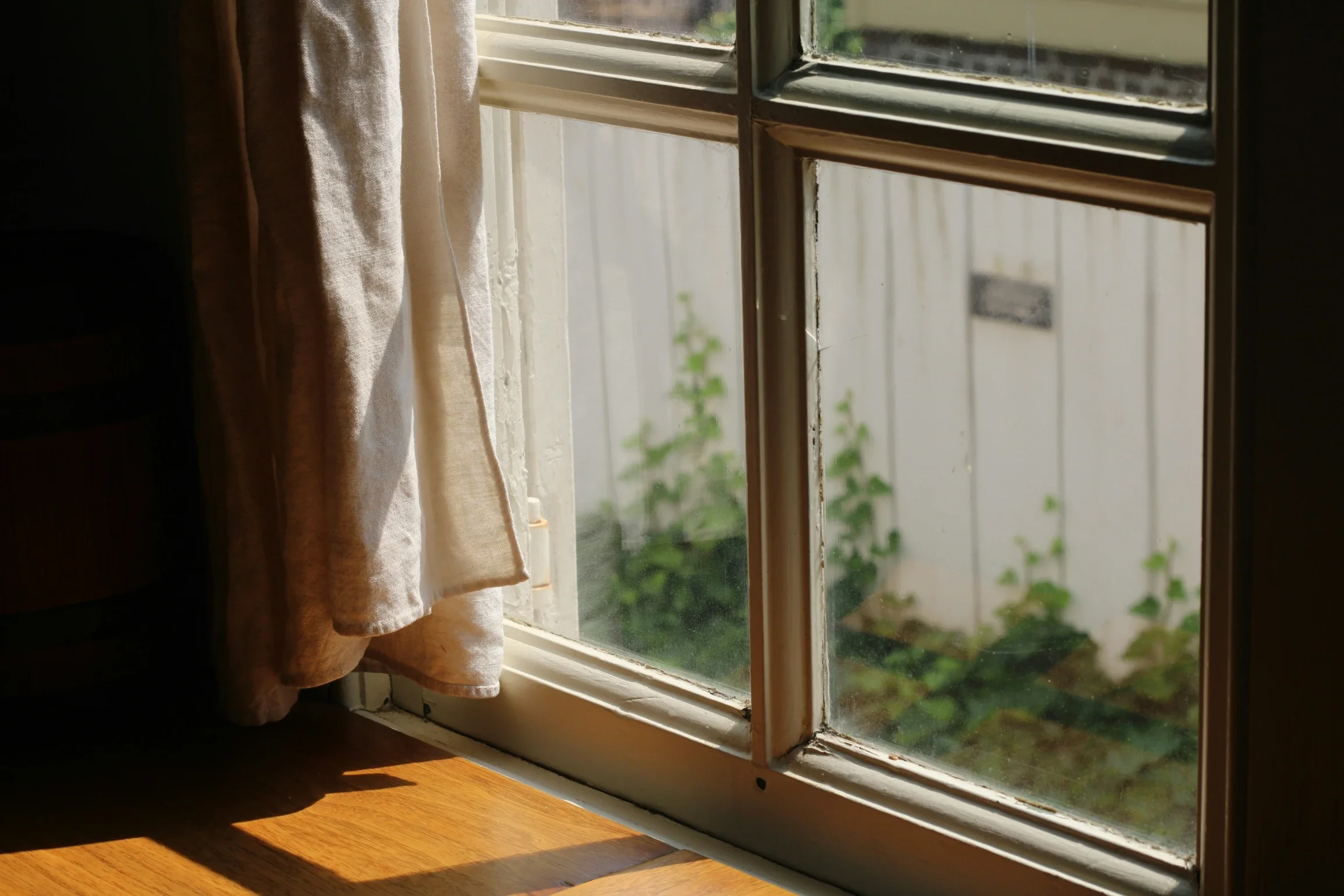 How to Choose Window Treatments for a Pacific Northwest Home