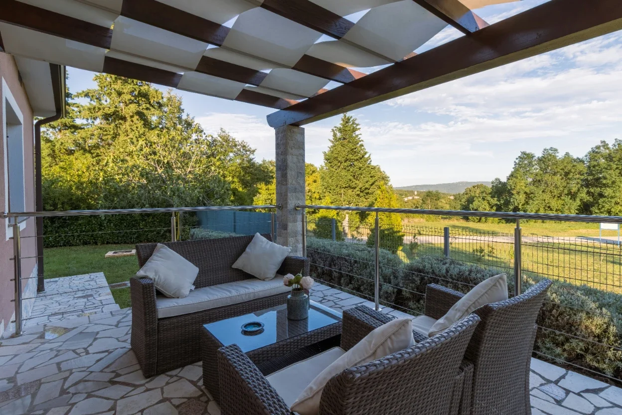 The Art of Blending Indoor and Outdoor Design