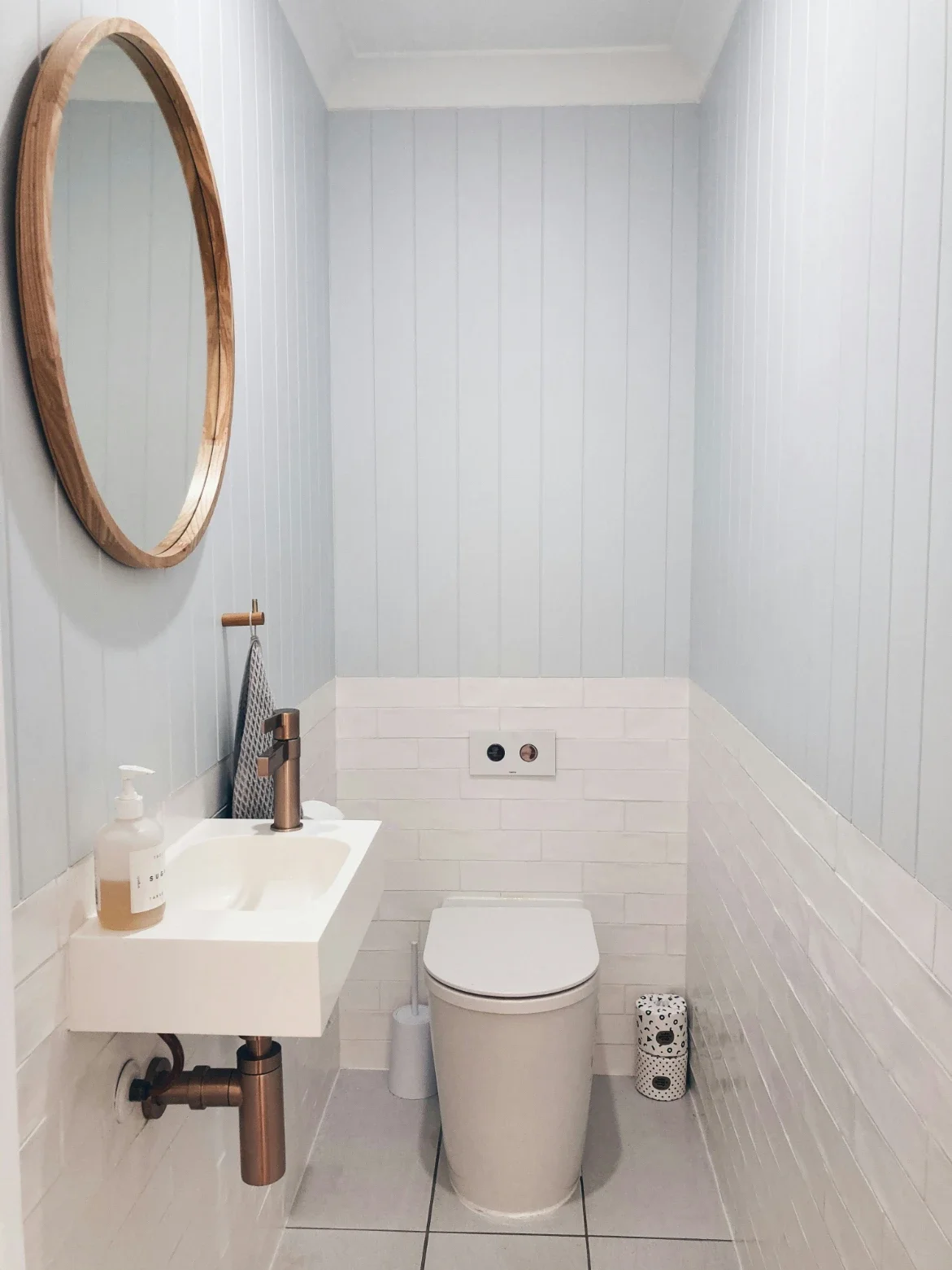 Panelling a Bathroom: What to Settle Before You Order