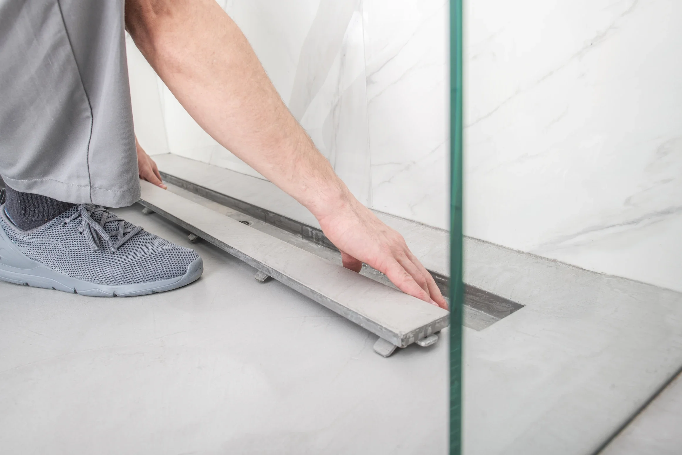 Sleek and Functional: The Rise of the Linear Shower Drain in Wet Rooms