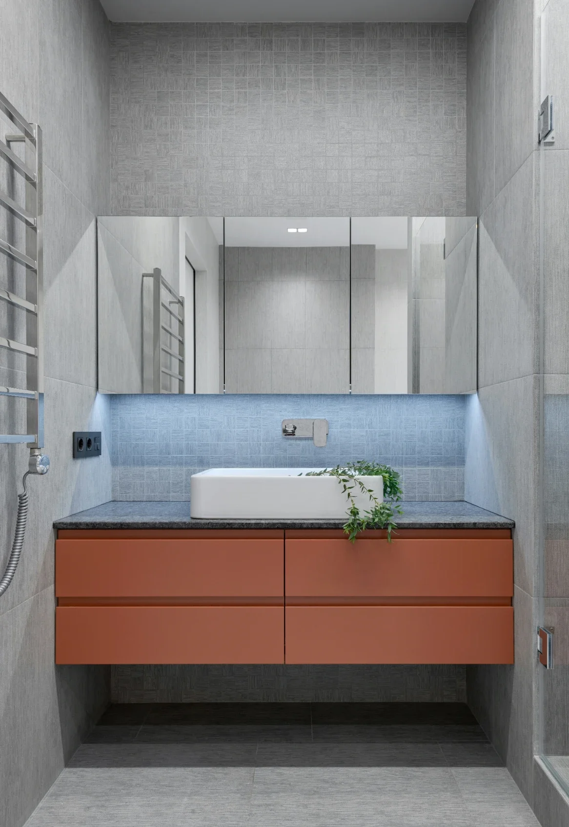 Maximising Small Bathrooms: Design Tips Using Mirrors to Create More Space