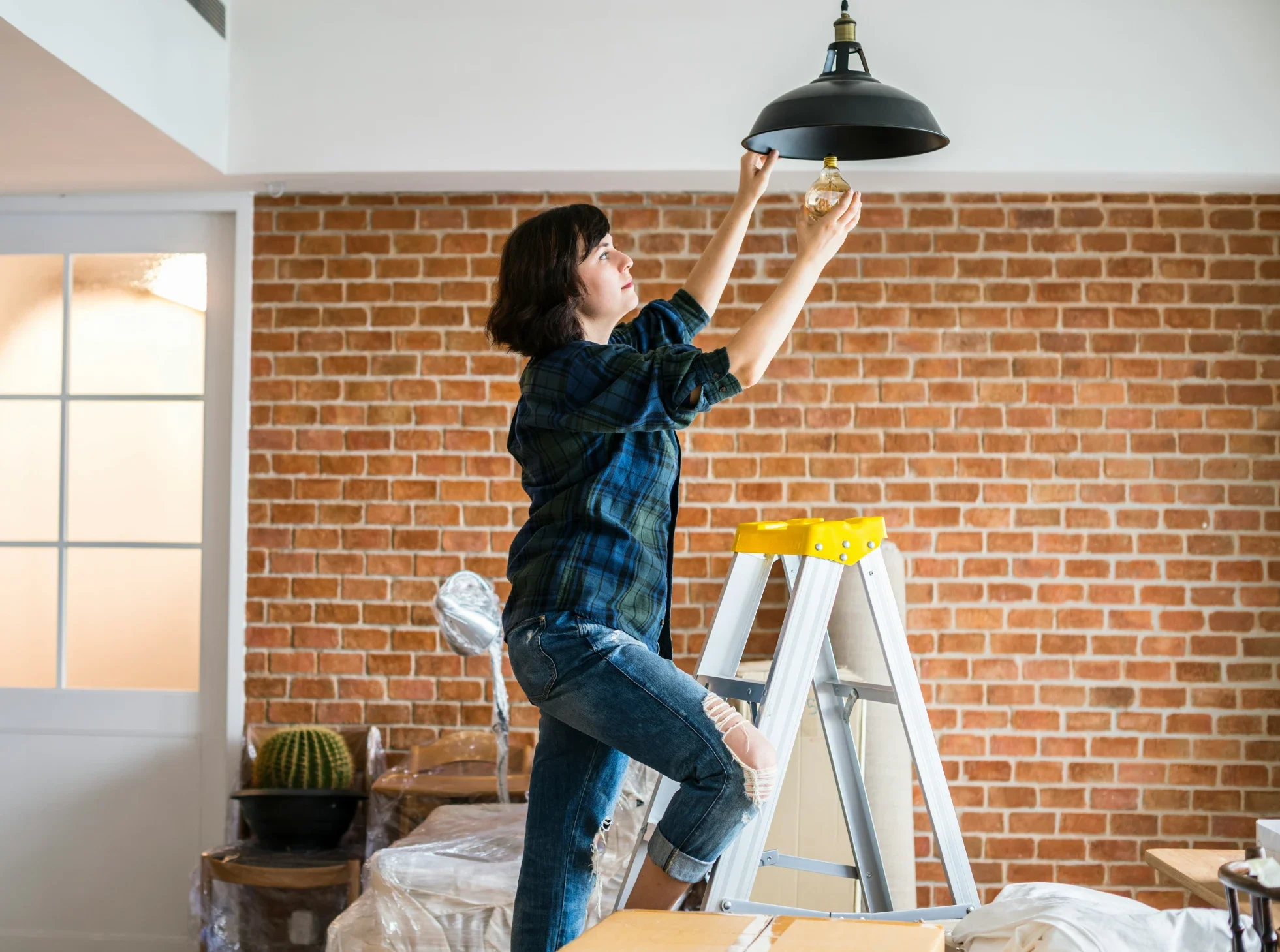 How to Renovate an Older Home the Right Way From Safety Prep to Finishing Touches