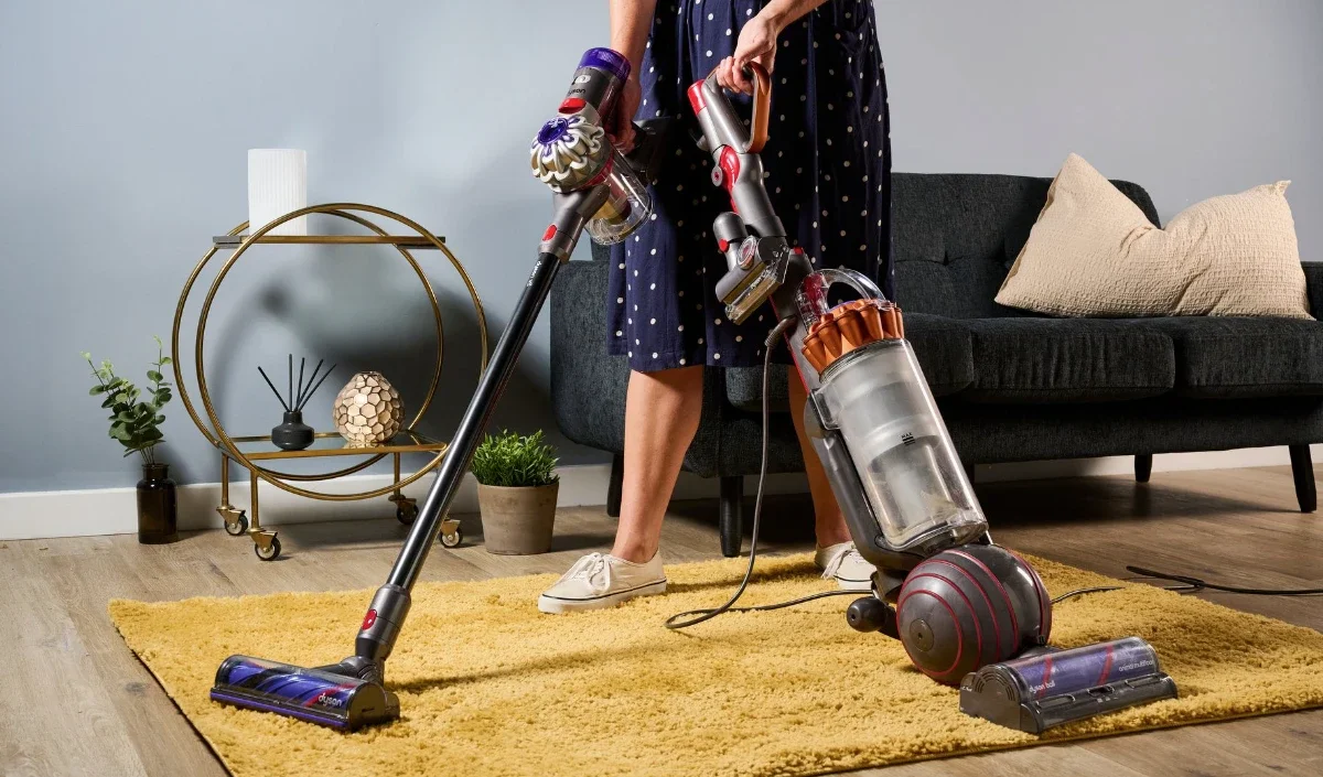Cordless Vacuum or Corded? The Pros and Cons Explained