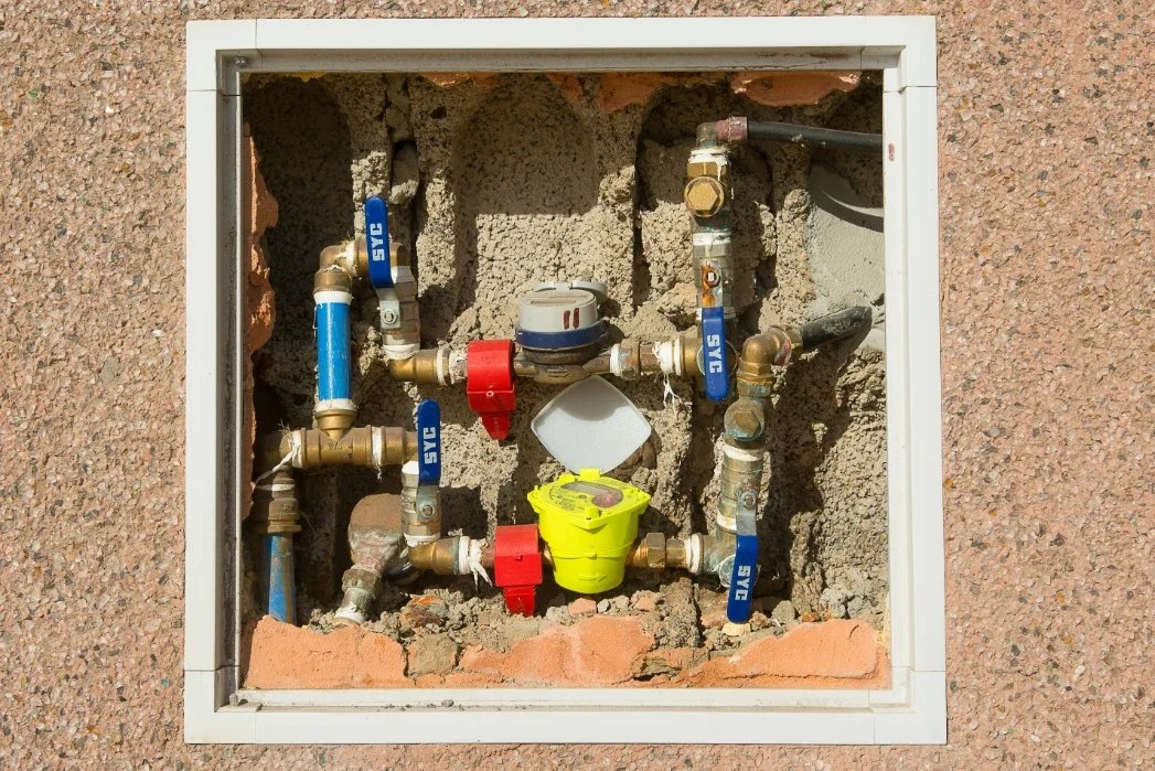 What Signs Indicate Plumbing Systems Need Immediate Attention And Repair