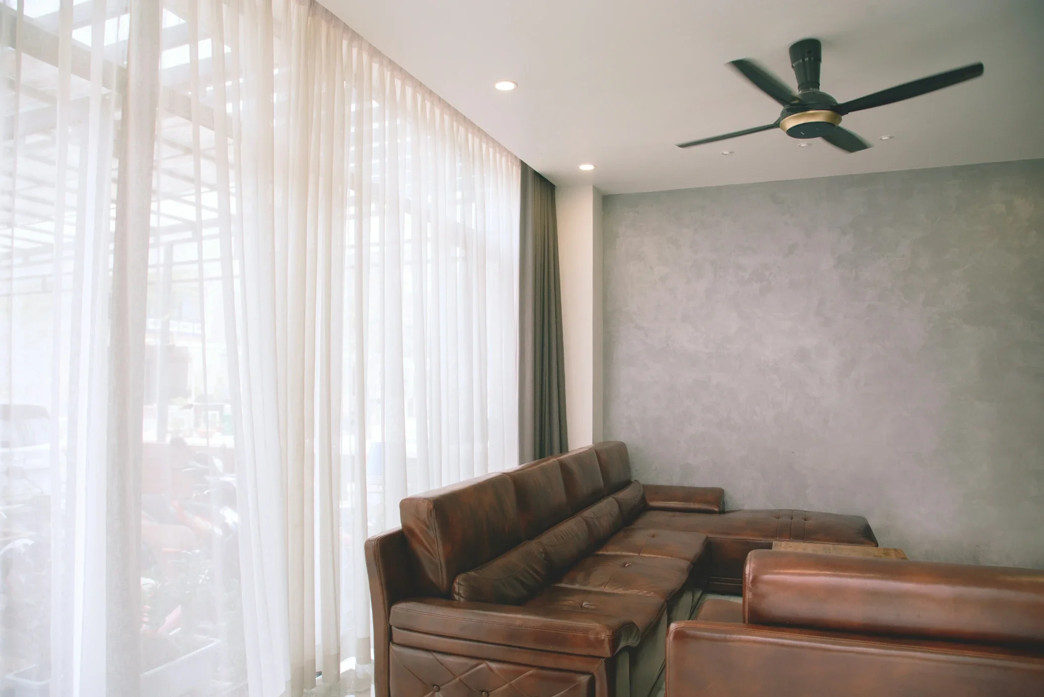 How Stretch Ceilings Can Transform the Look of Your Home