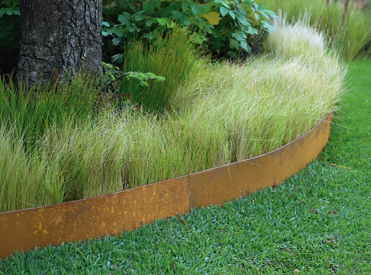 Why Should You Choose Metal Over Timber For Garden Edges